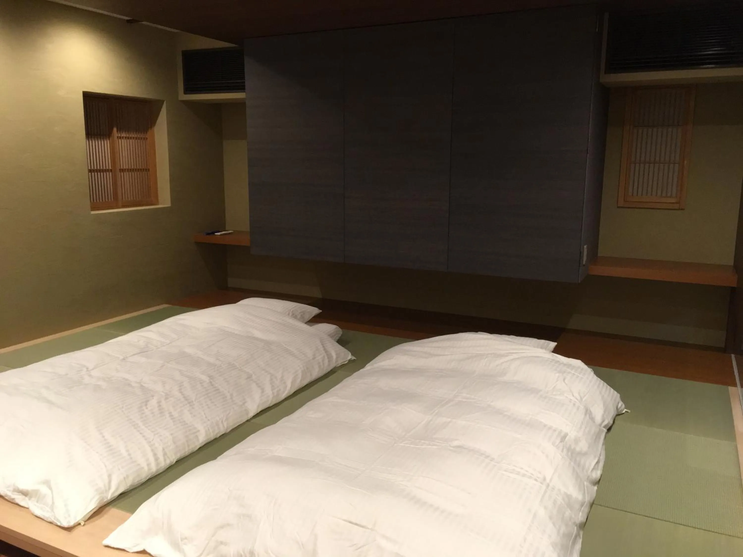 Bedroom, Bed in Hananobou Kinkakuji-michi