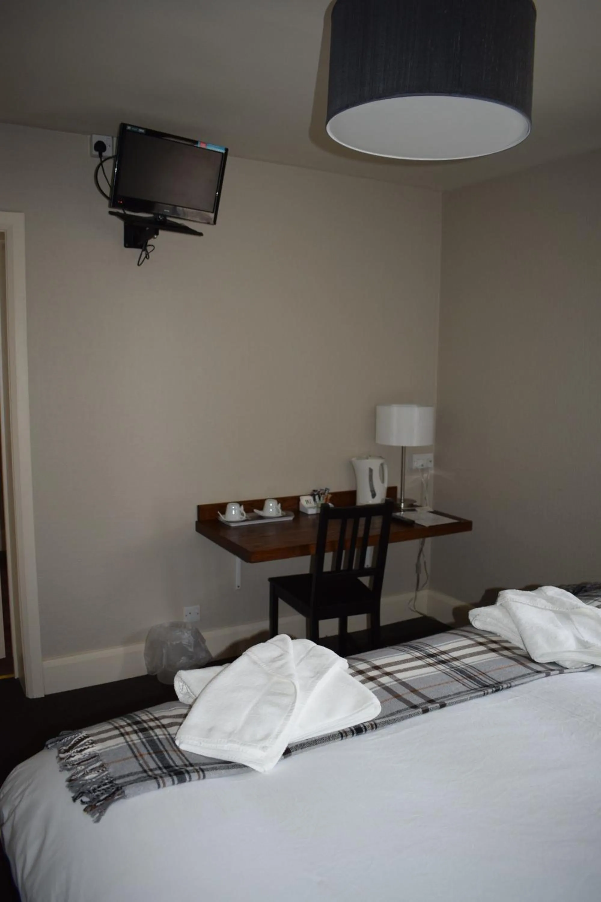 TV and multimedia in Woolpack Pub & Kitchen