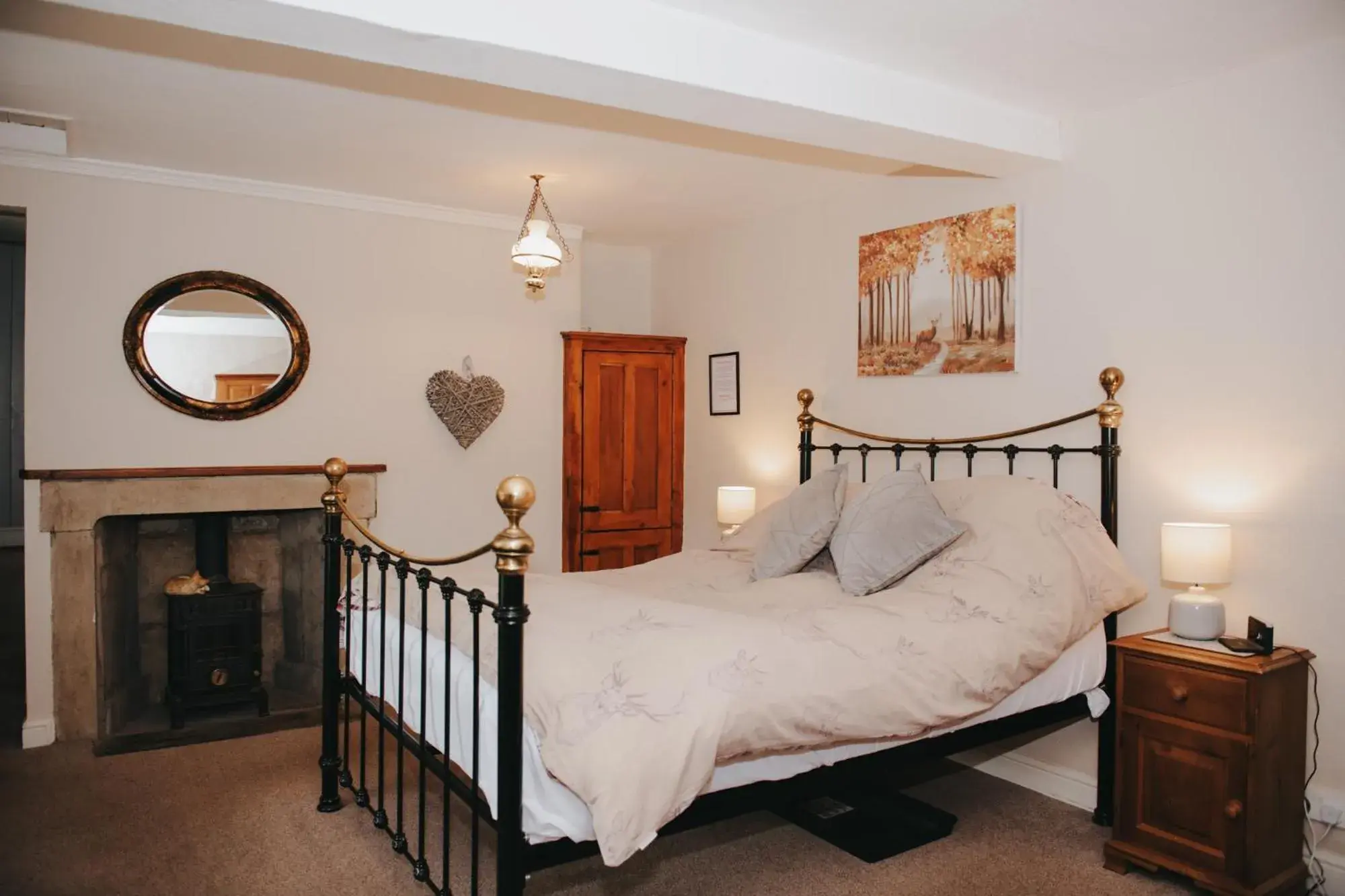 Standard King Room - single occupancy in The Street Head Inn Standard King Room - single occupancy in The Street Head Inn
