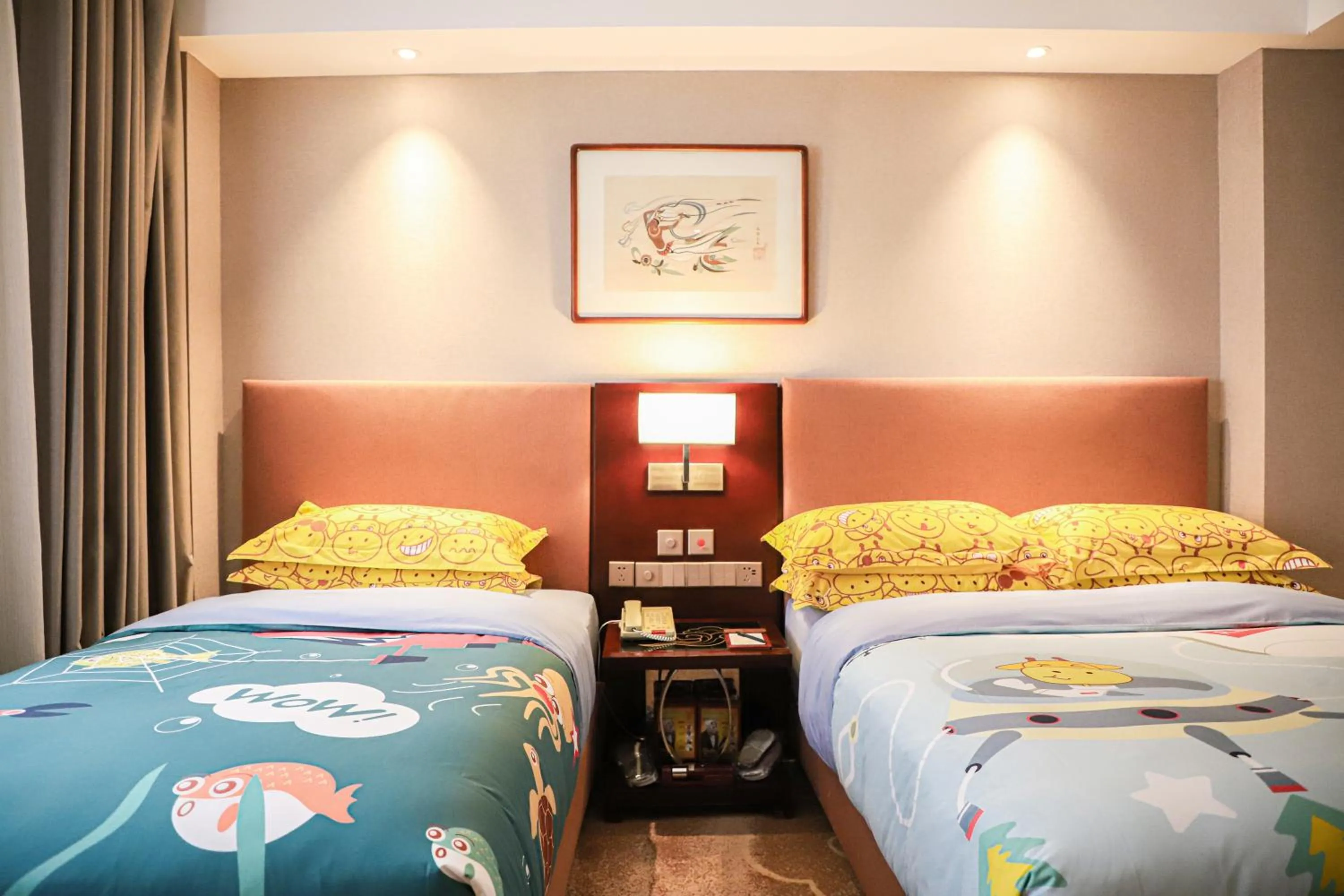 Bed in Beijing Feitian Hotel