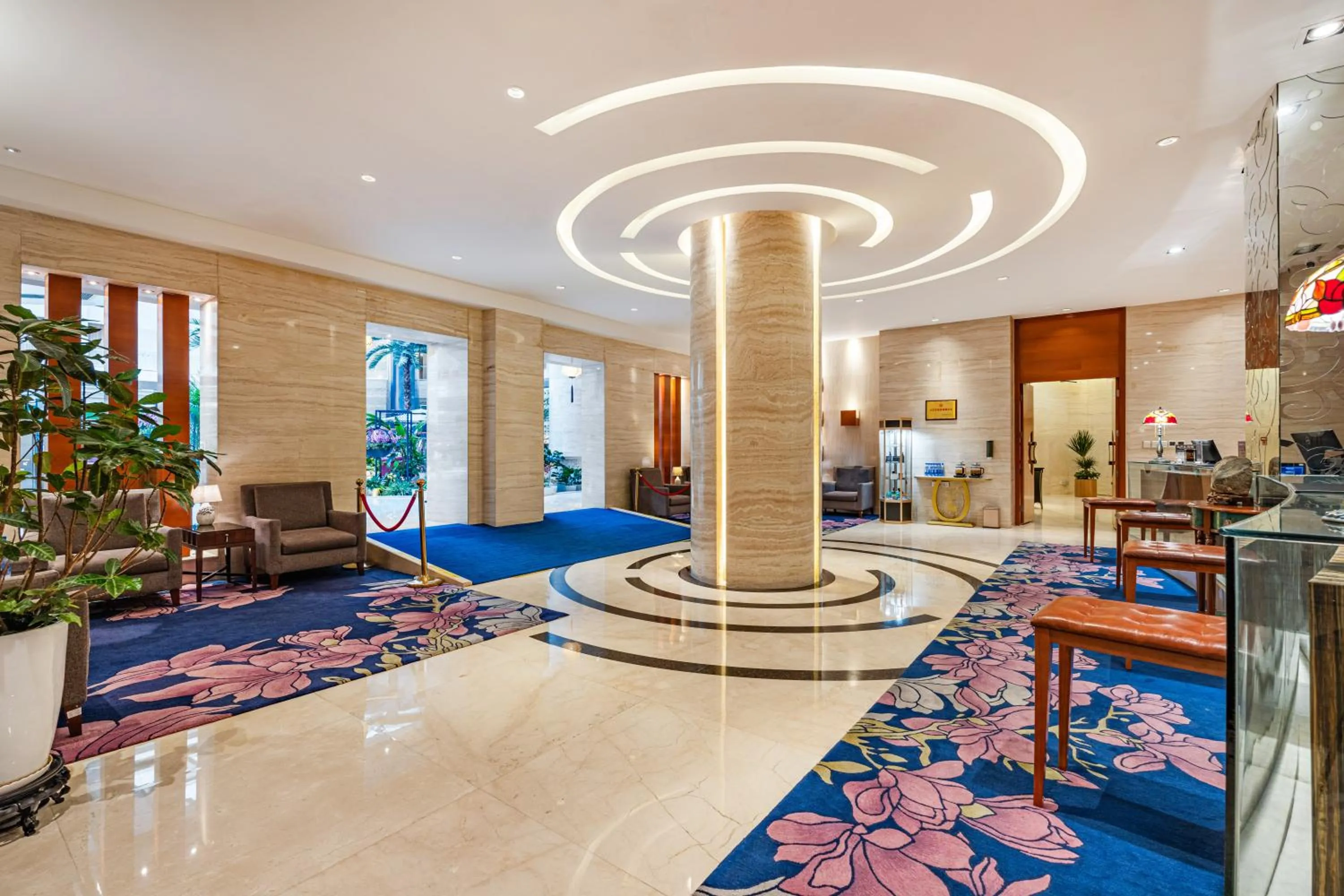 Lobby or reception in Beijing Feitian Hotel