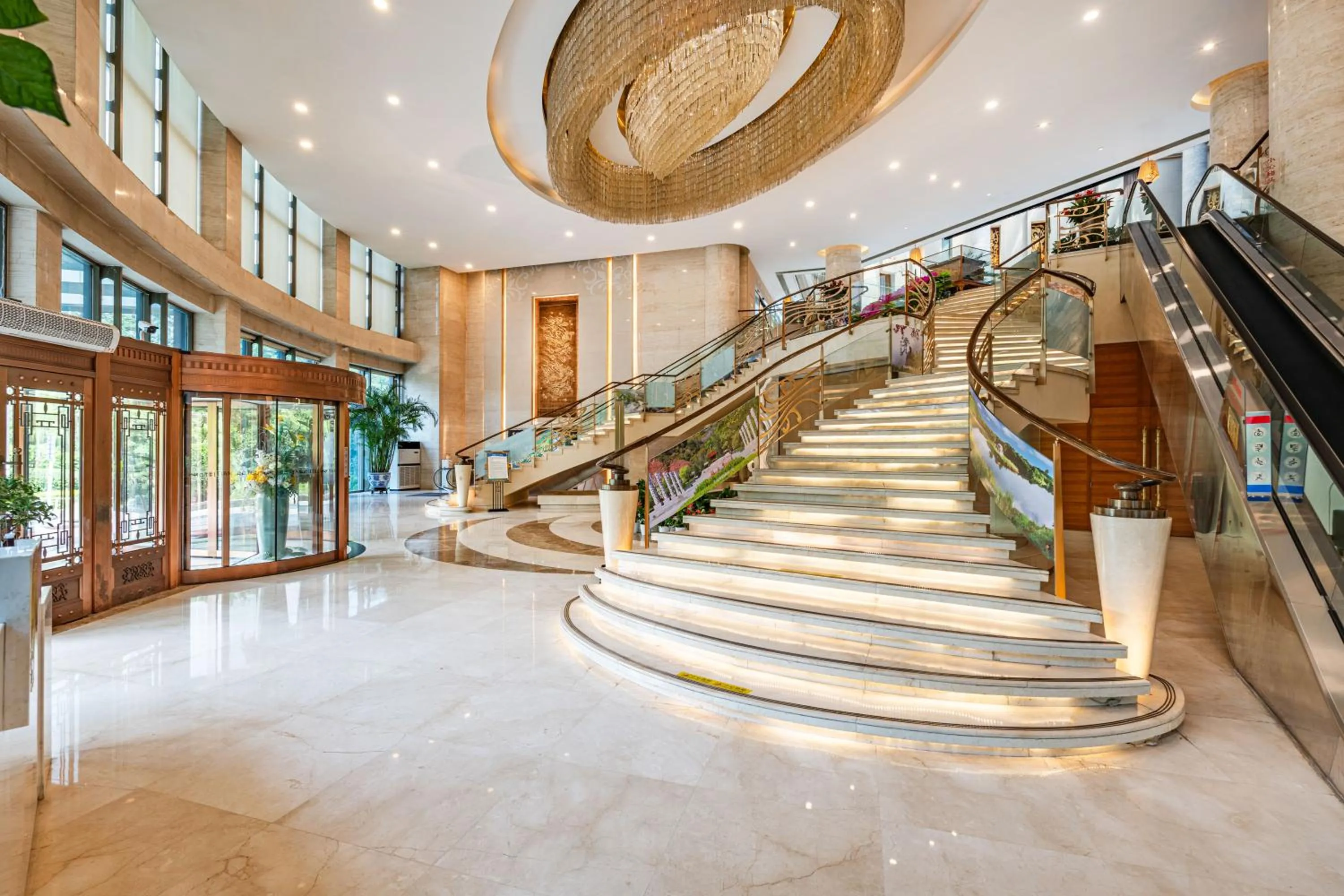 Lobby or reception in Beijing Feitian Hotel