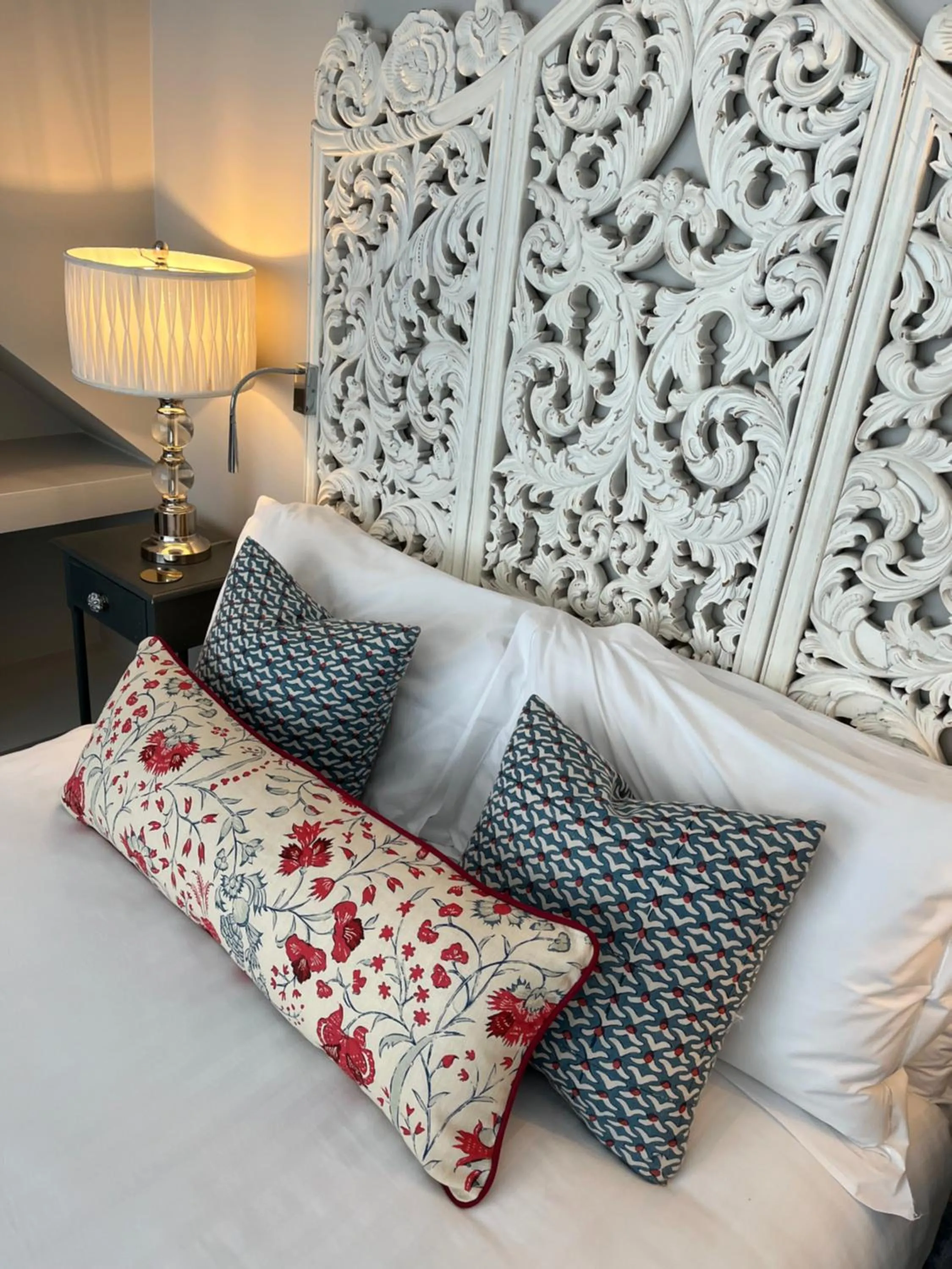 Bed in Rooms at number one