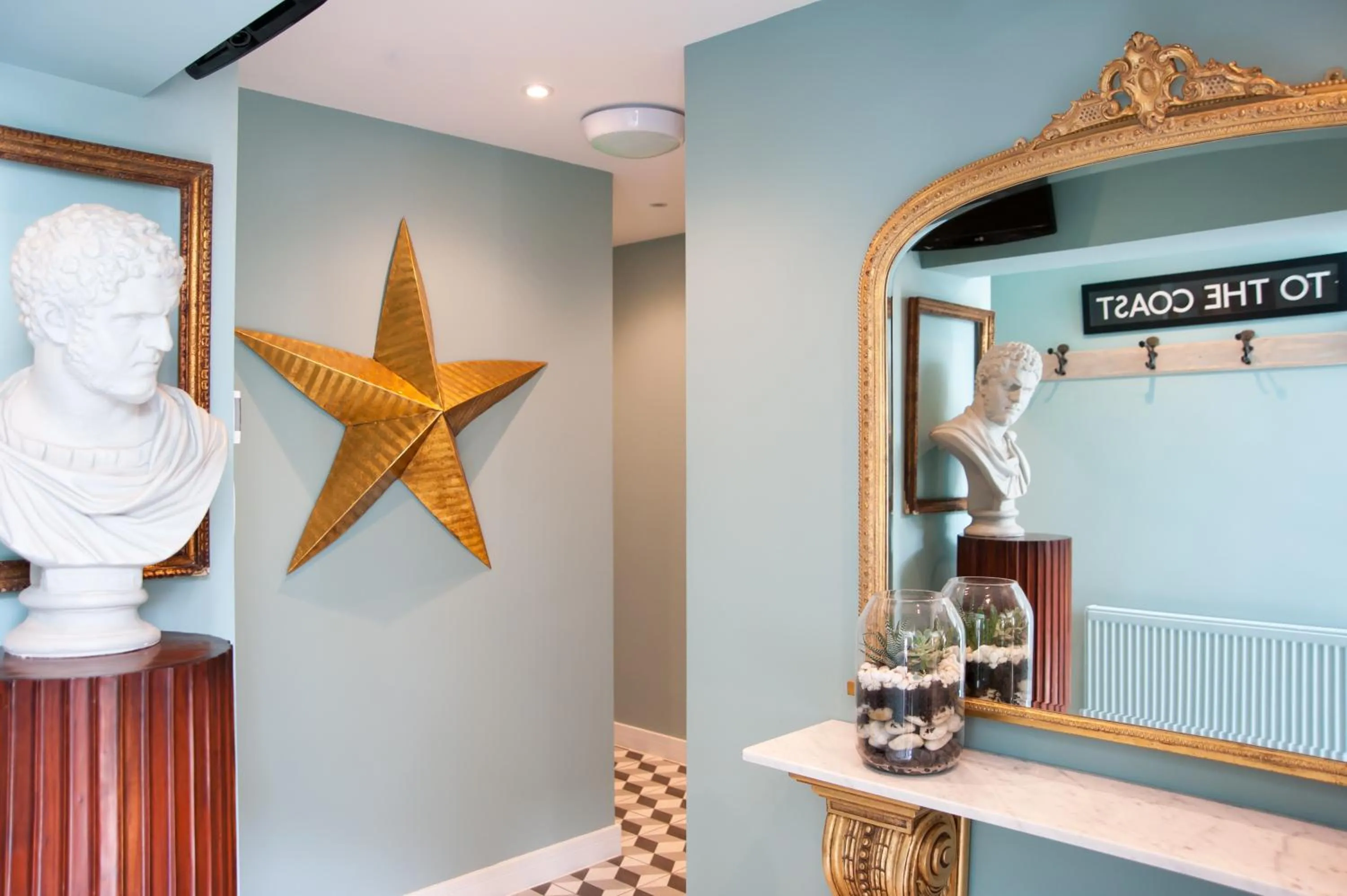 Facade/entrance in Rooms at number one