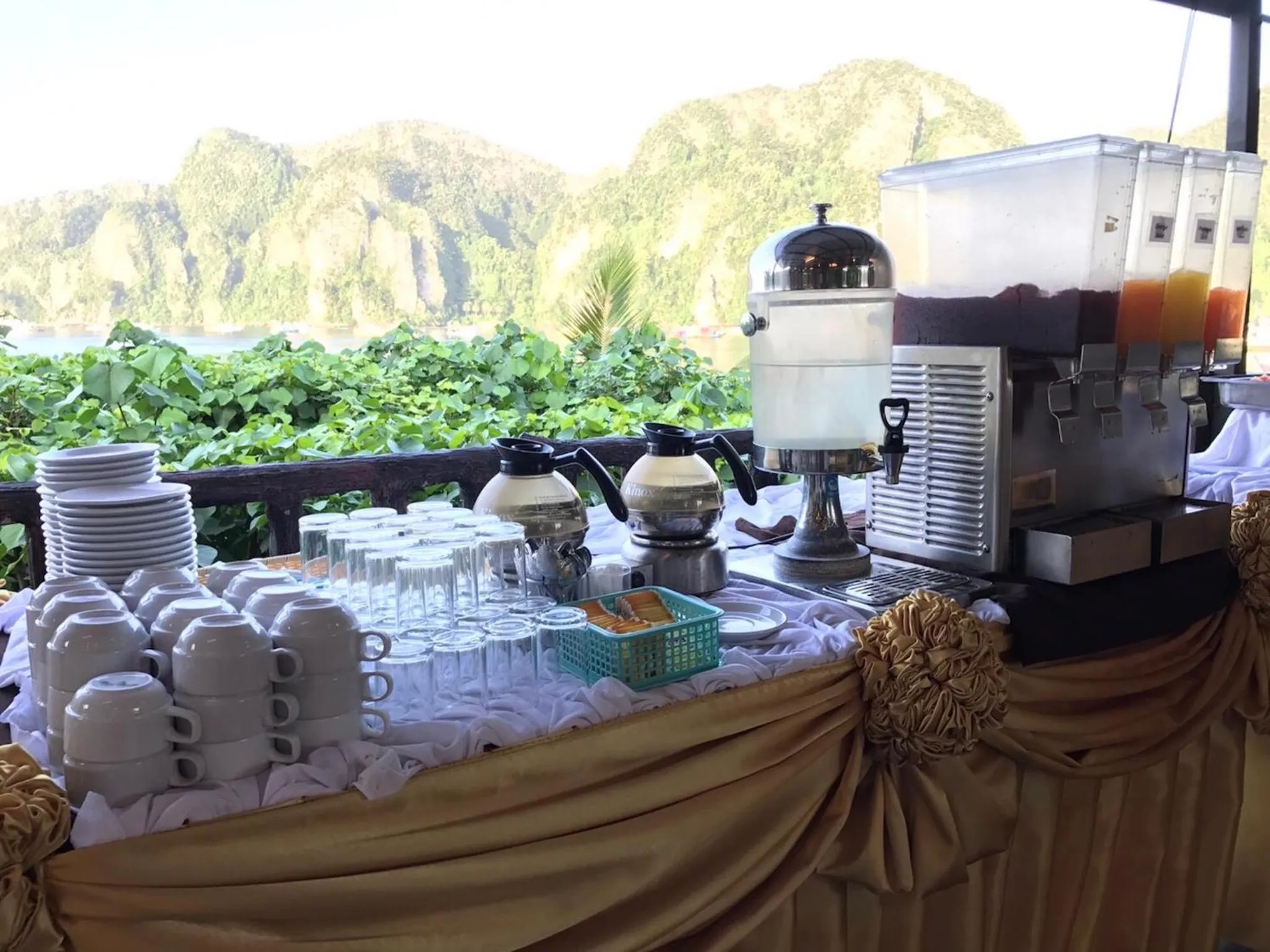 Restaurant/places to eat in ChaoKoh Phi Phi Hotel and Resort- SHA Extra Plus