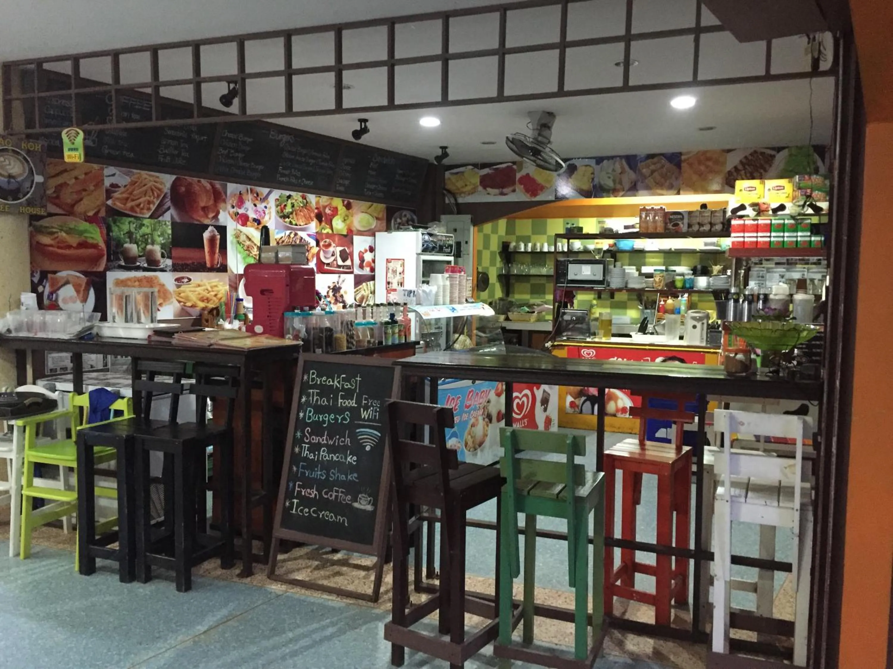 Restaurant/places to eat in ChaoKoh Phi Phi Hotel and Resort- SHA Extra Plus