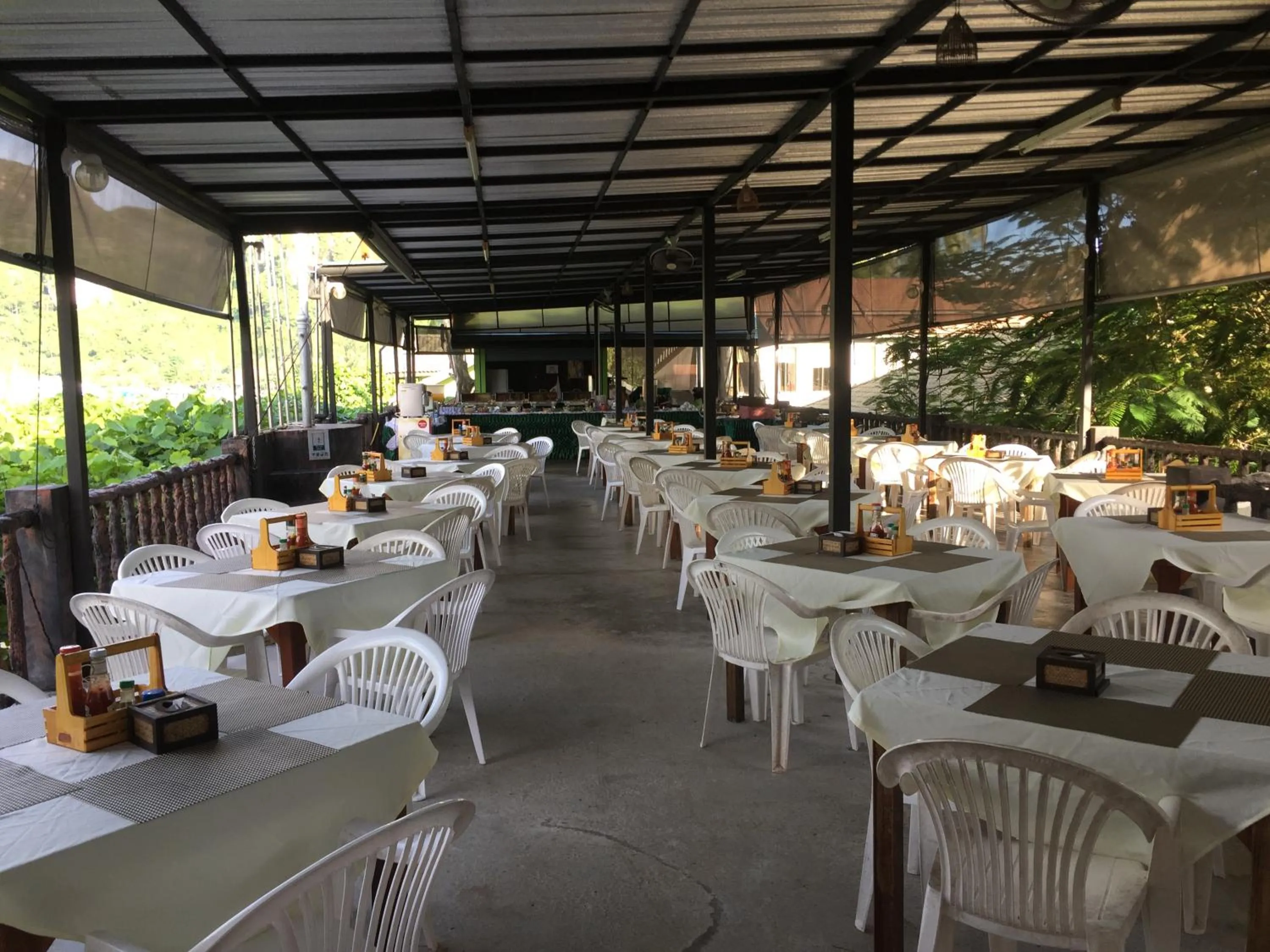 Restaurant/places to eat in ChaoKoh Phi Phi Hotel and Resort- SHA Extra Plus
