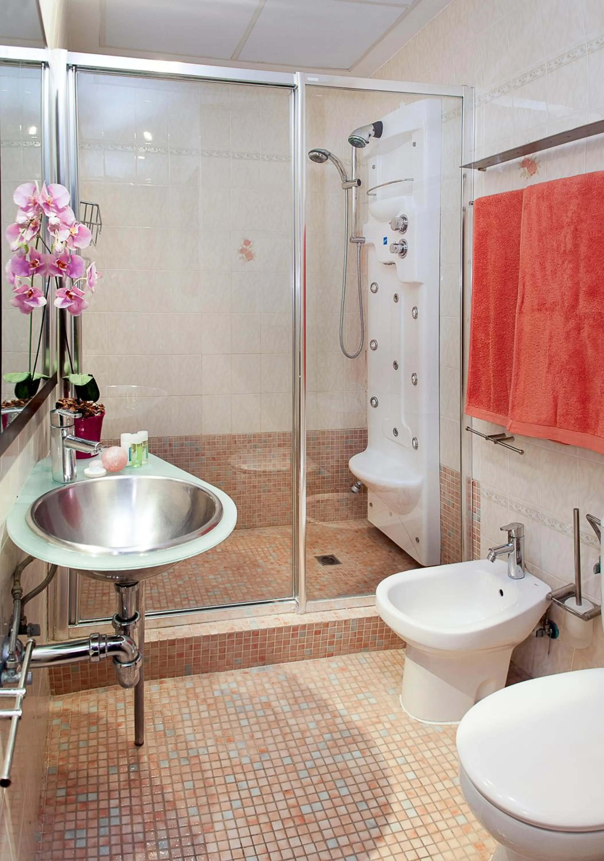 Bathroom in Apartamentos Parot Quality
