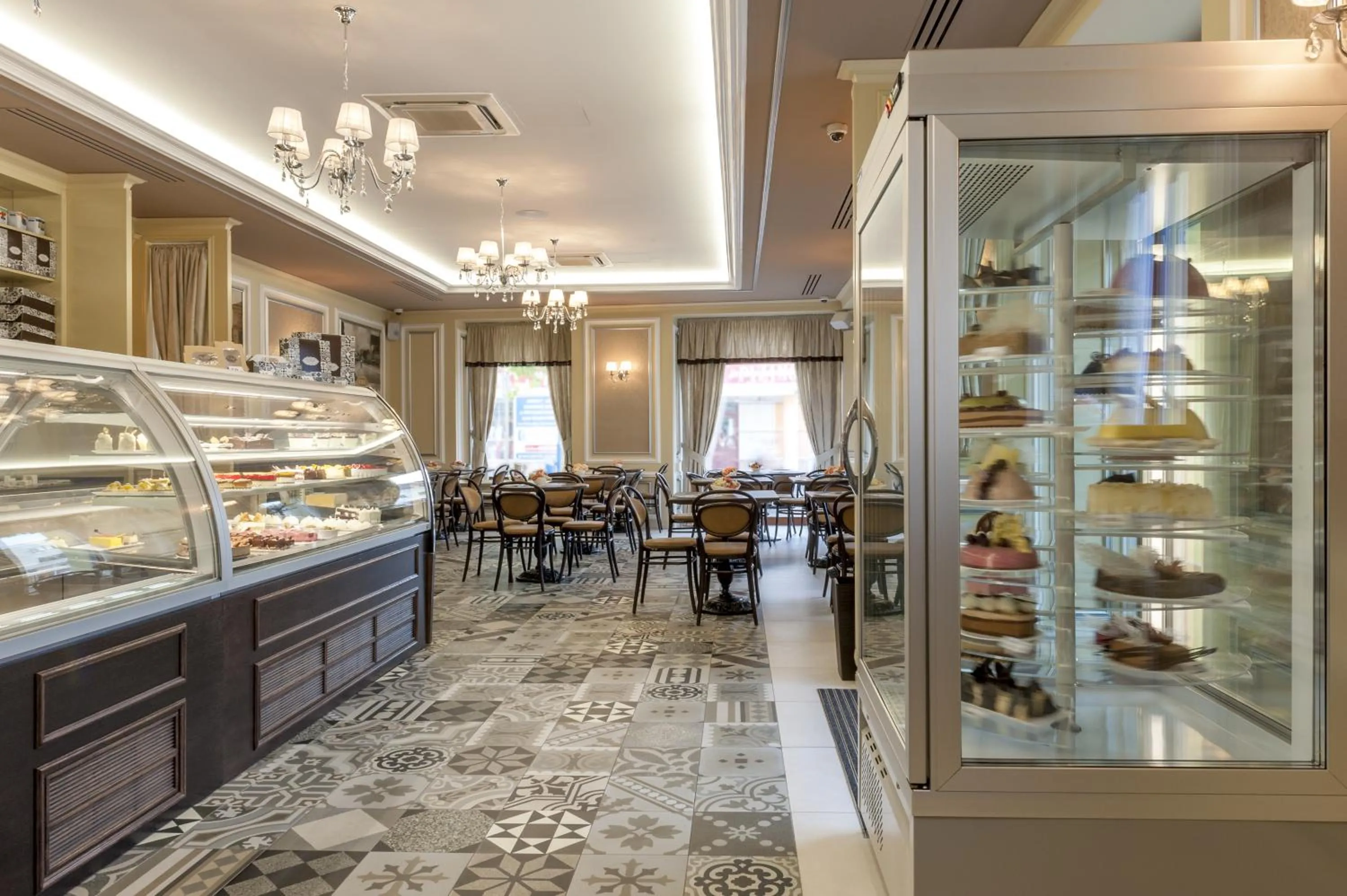 Restaurant/places to eat in Penzion Longus