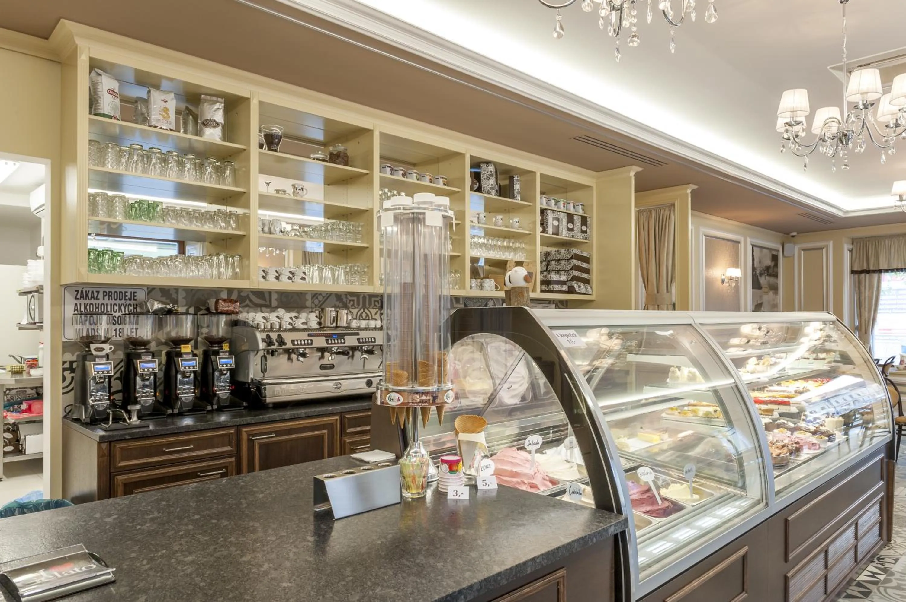 Restaurant/places to eat in Penzion Longus