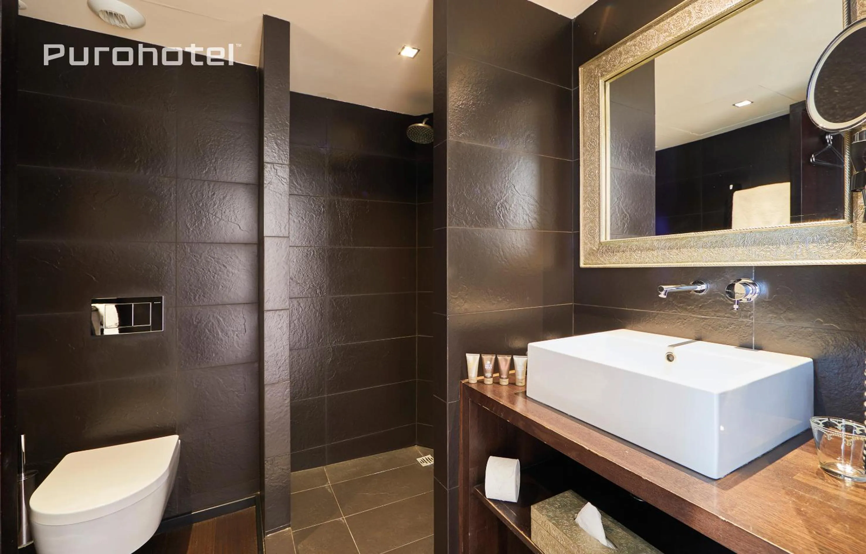 Bathroom in Purohotel Palma