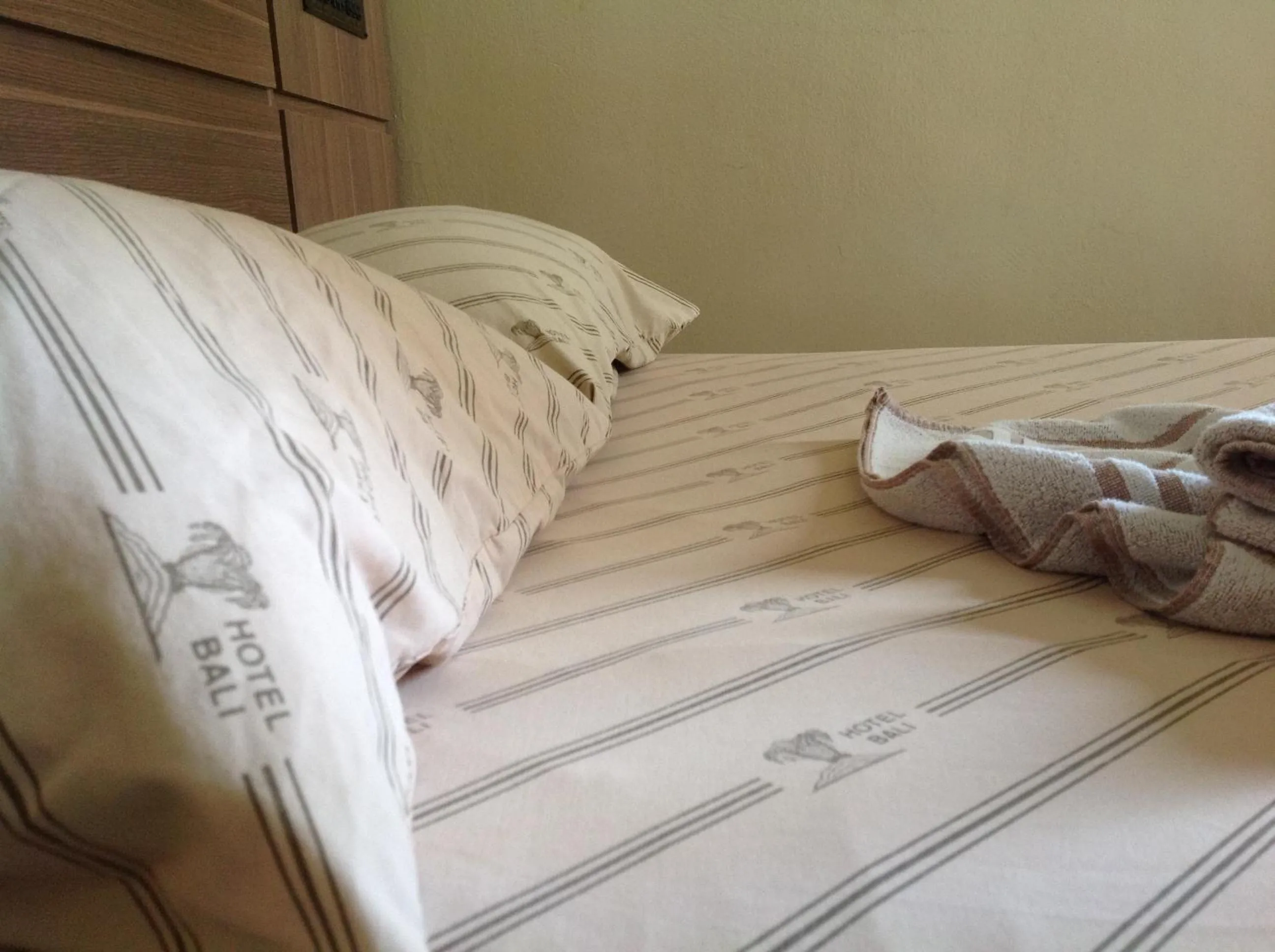 Bed in Hotel Bali