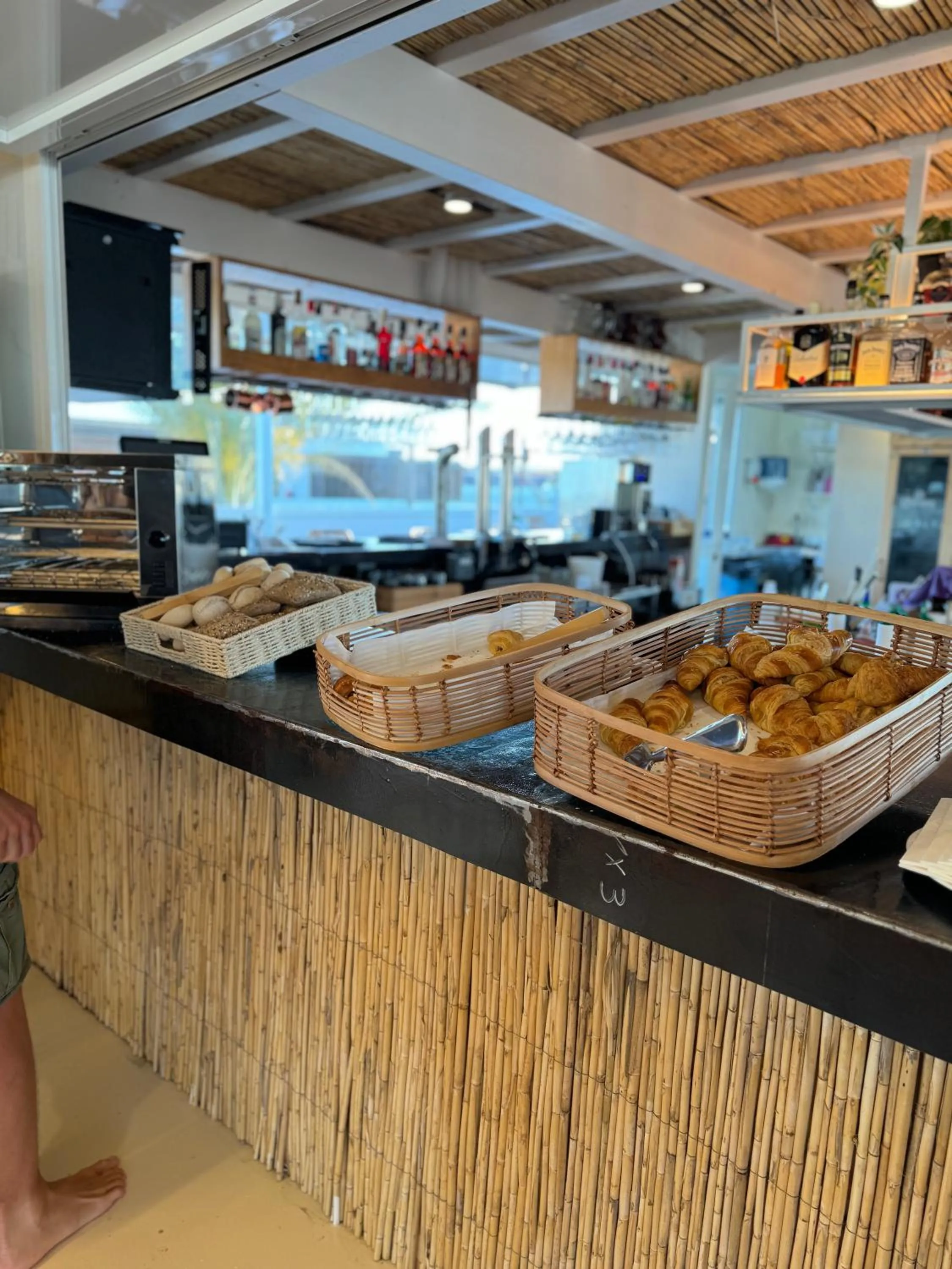 Breakfast in Bristol Sunset Beach - Holiday Apartments