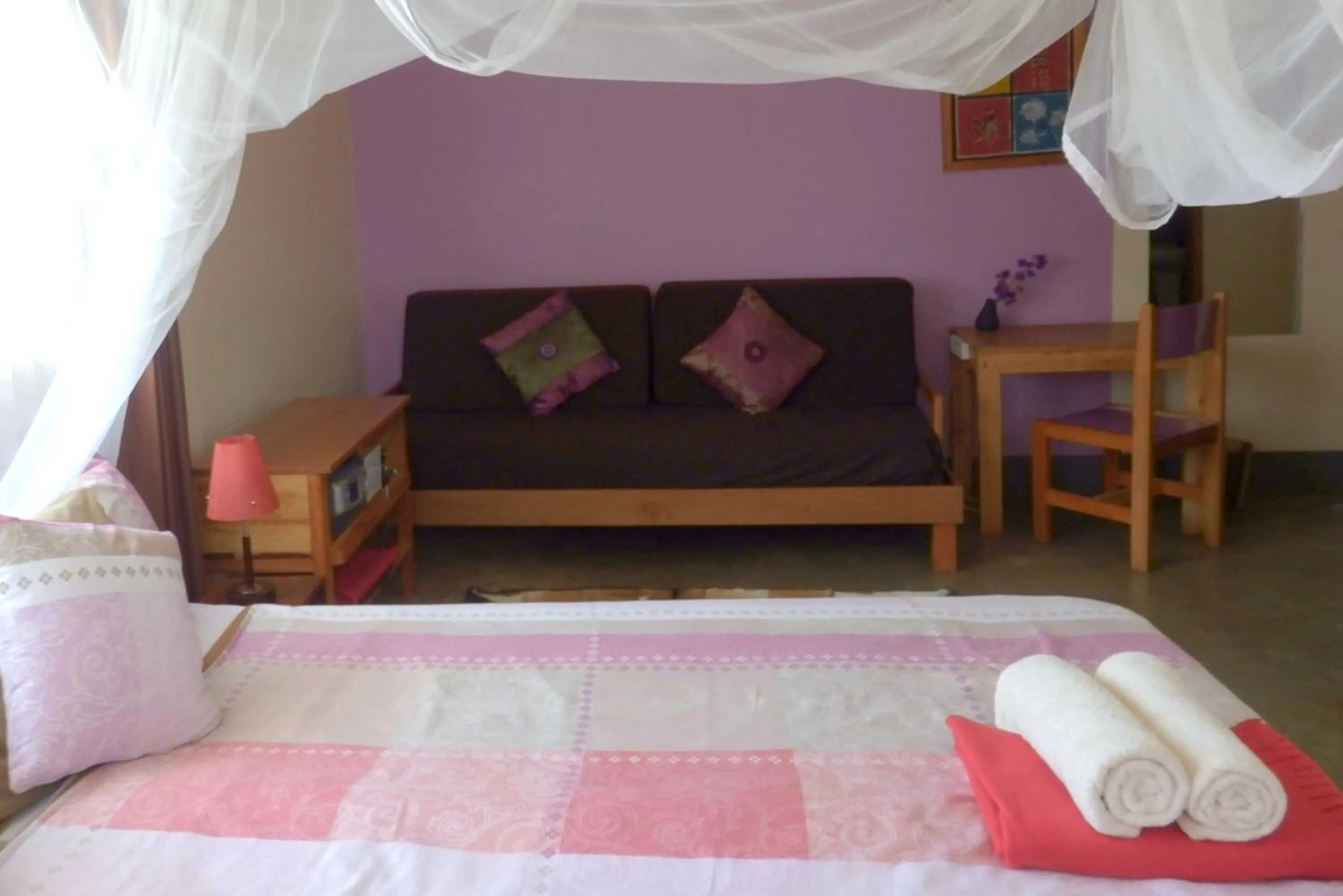 Photo of the whole room, Bed in Dutchess Hotel and Restaurant