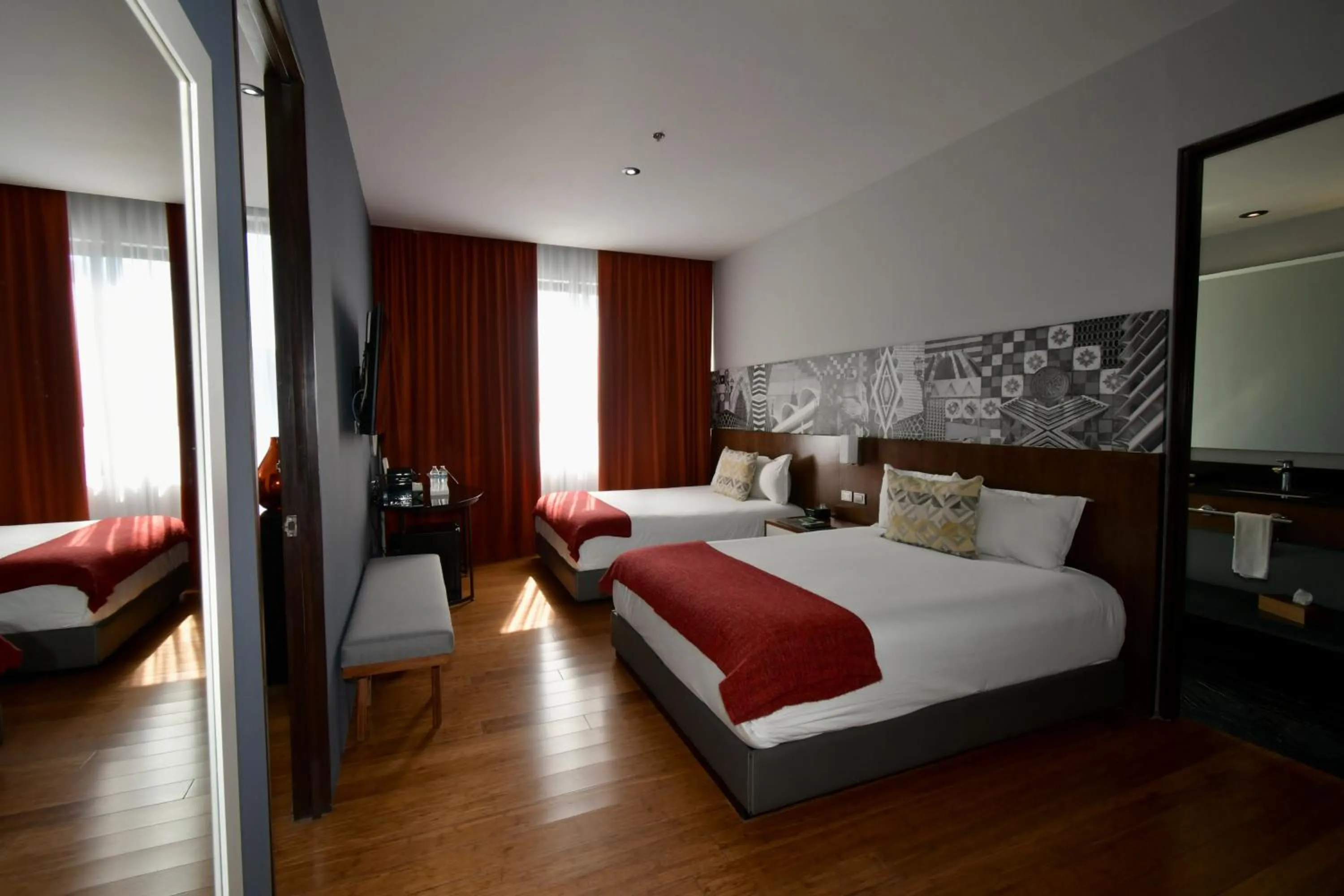 Photo of the whole room, Bed in Hotel Love It CAS Consulado