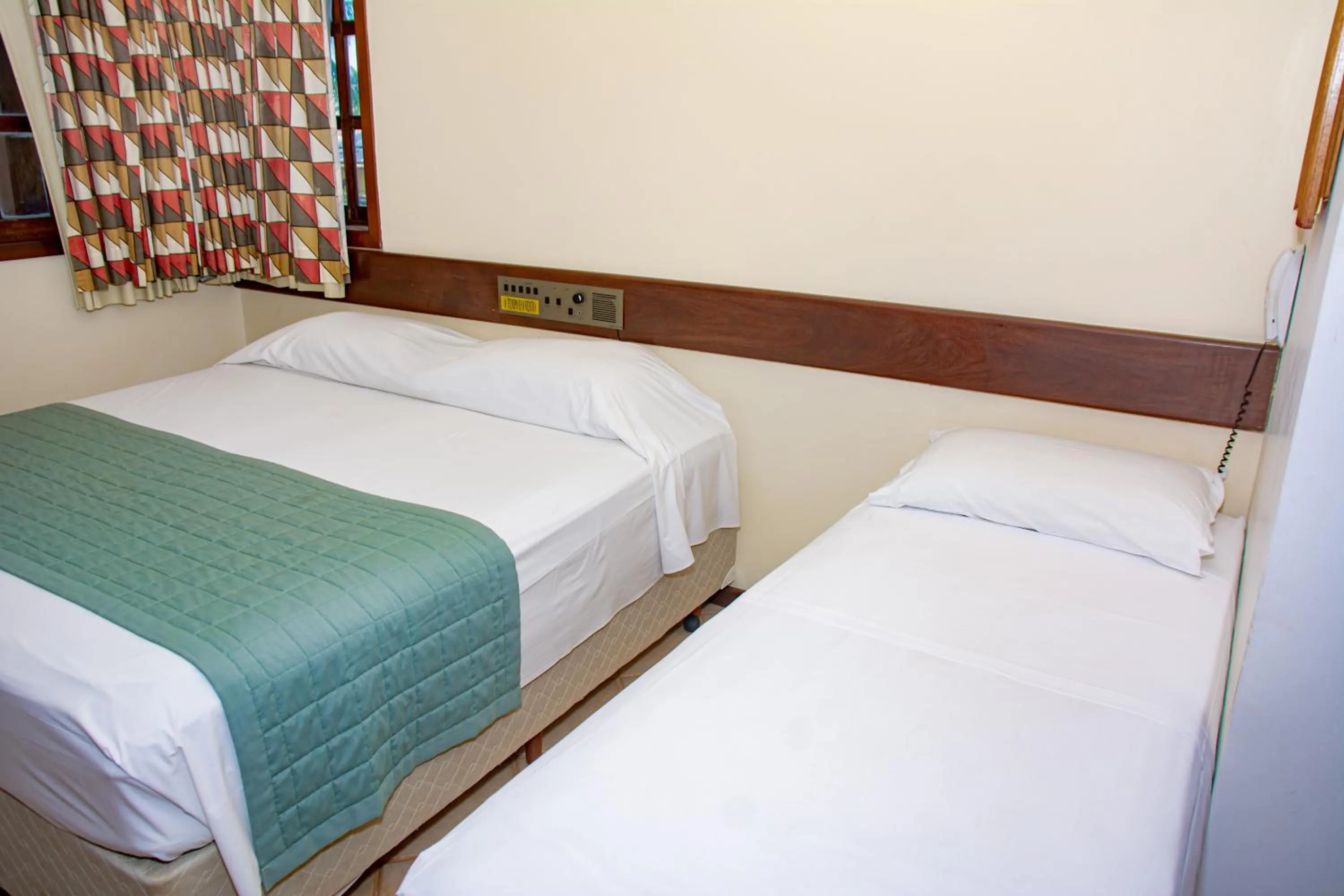 Bed in O Tempo e o Vento