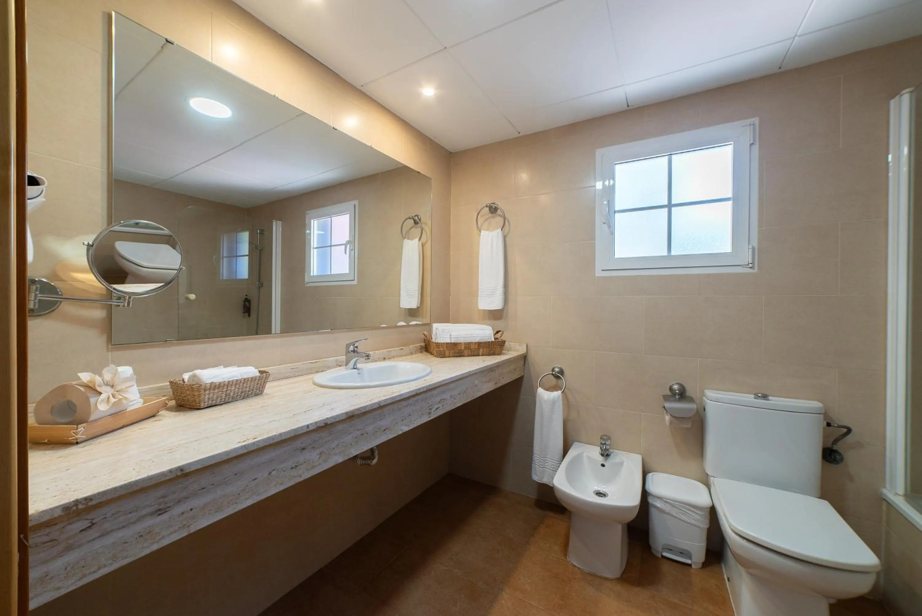 Shower in Las Palmeras