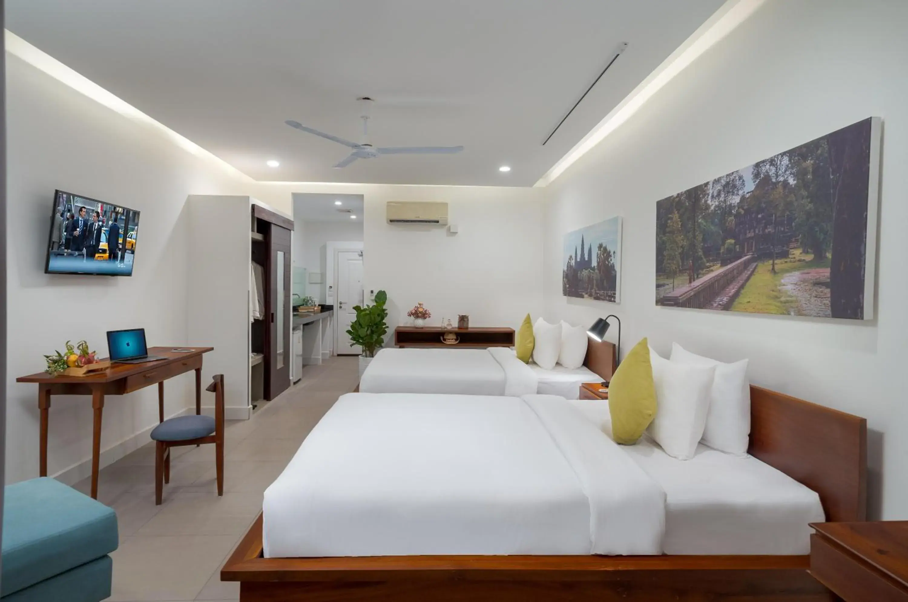 Superior Twin Room with City View in Elysium Suite Superior Twin Room with City View in Elysium Suite