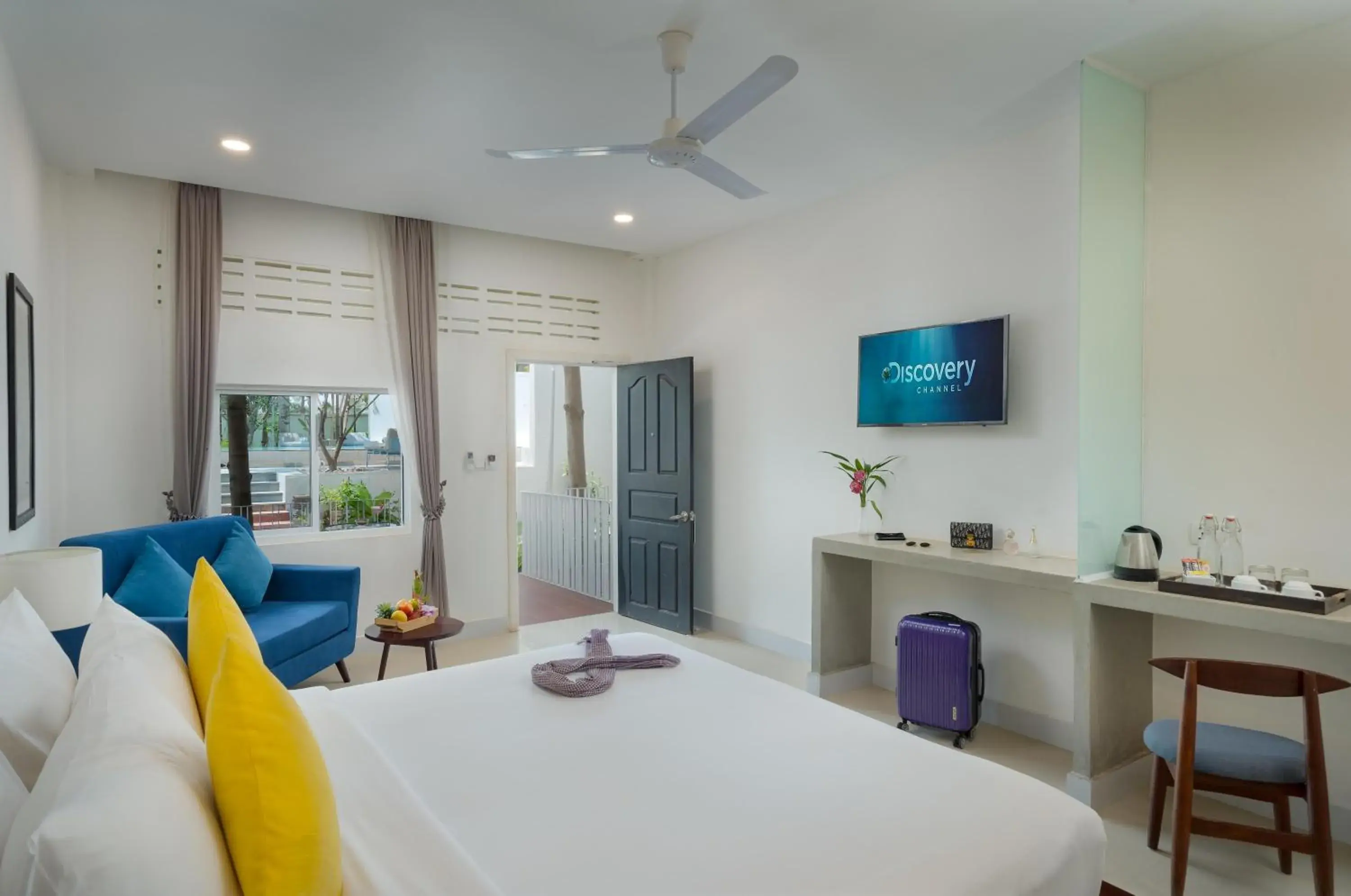 Deluxe King Room in Elysium Suite Deluxe King Room in Elysium Suite