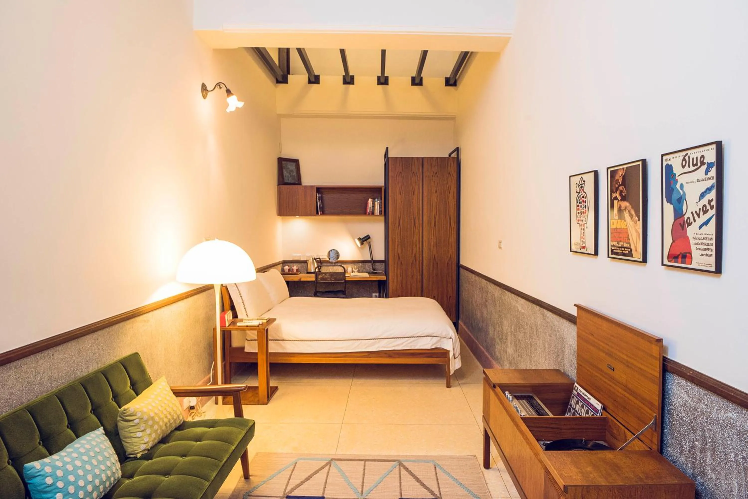 Photo of the whole room, Bed in OrigInn Space