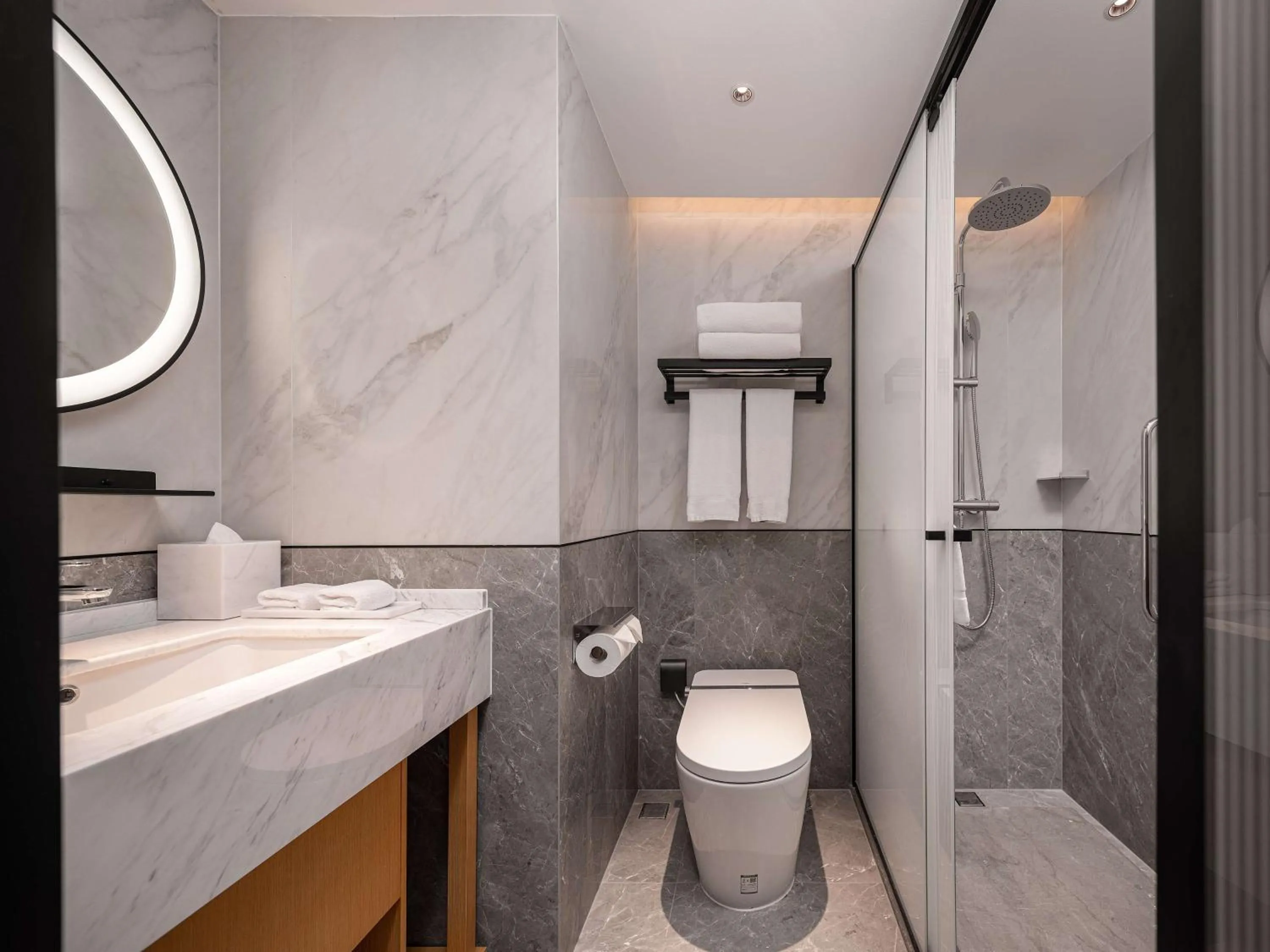 Bathroom in Hilton Garden Inn Beijing Temple Of Heaven East Gate Station