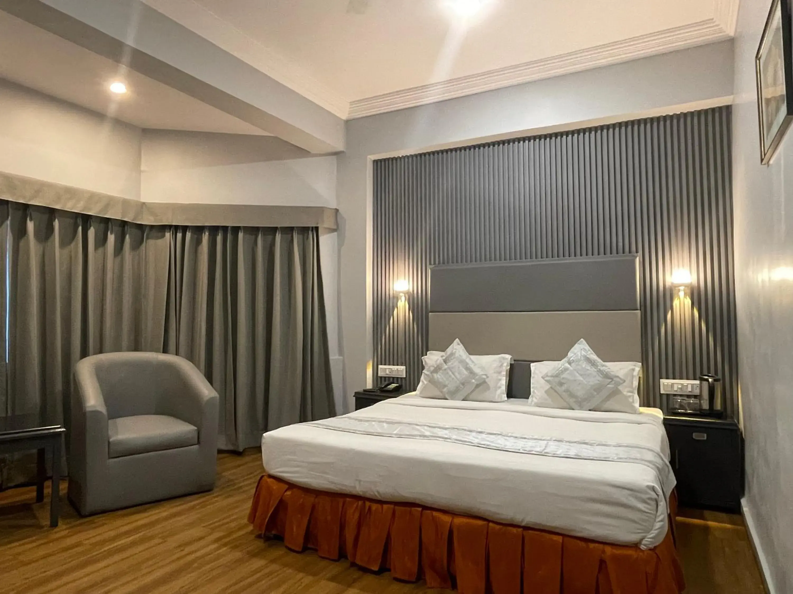 Double Room in The Ambassador - Hotel & Conference Center Double Room in The Ambassador - Hotel & Conference Center