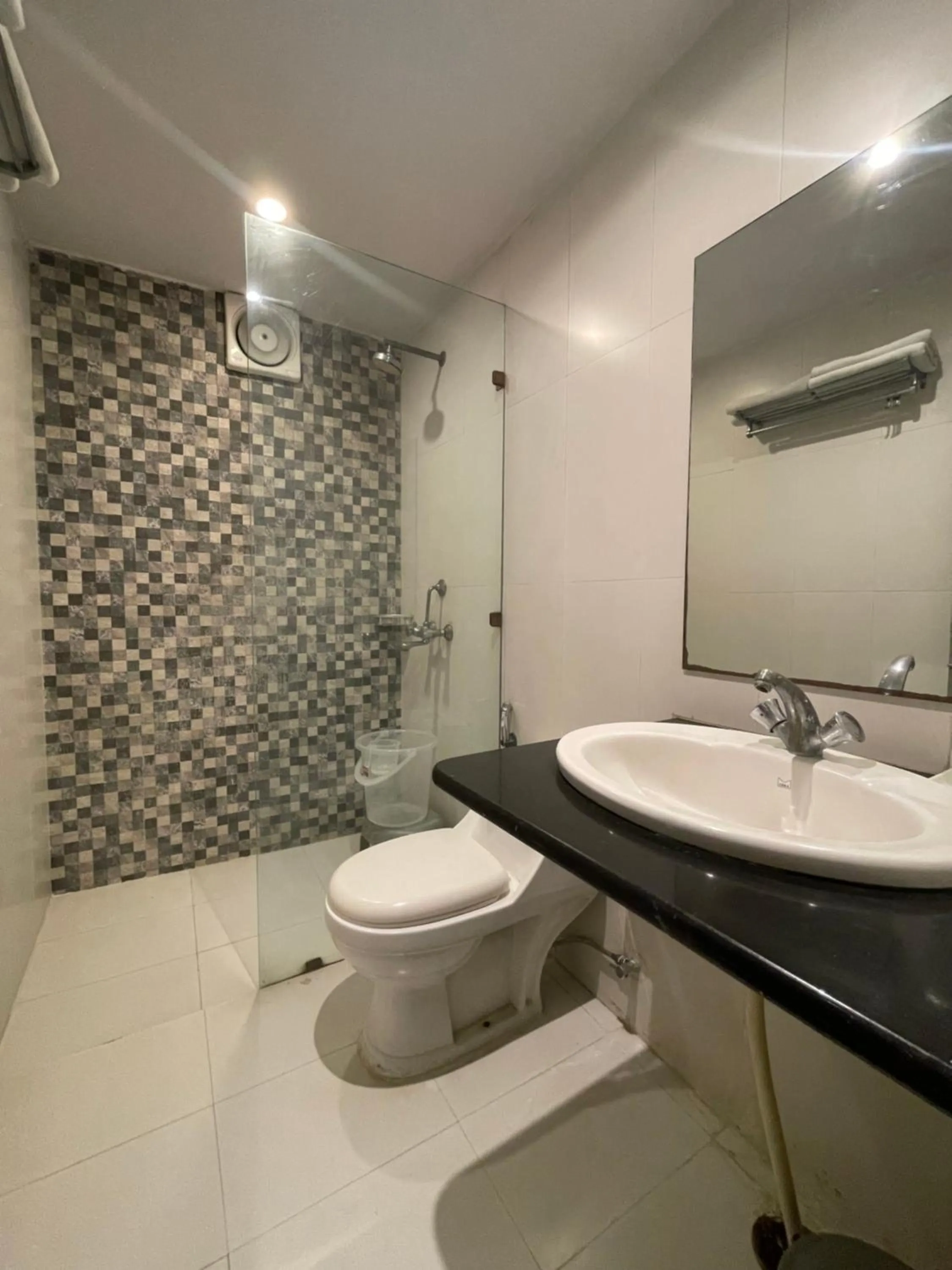 Bathroom in The Ambassador - Hotel & Conference Center