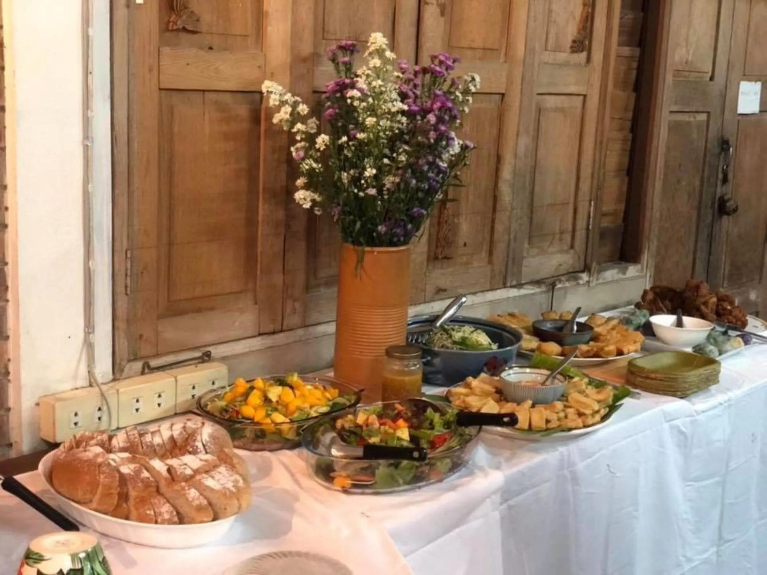 Food and drinks in Tiptopthai House