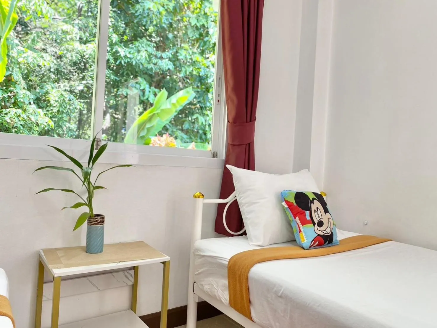 Bed in Chalong - 4 Bedroom Private Pool Villa - Phuket