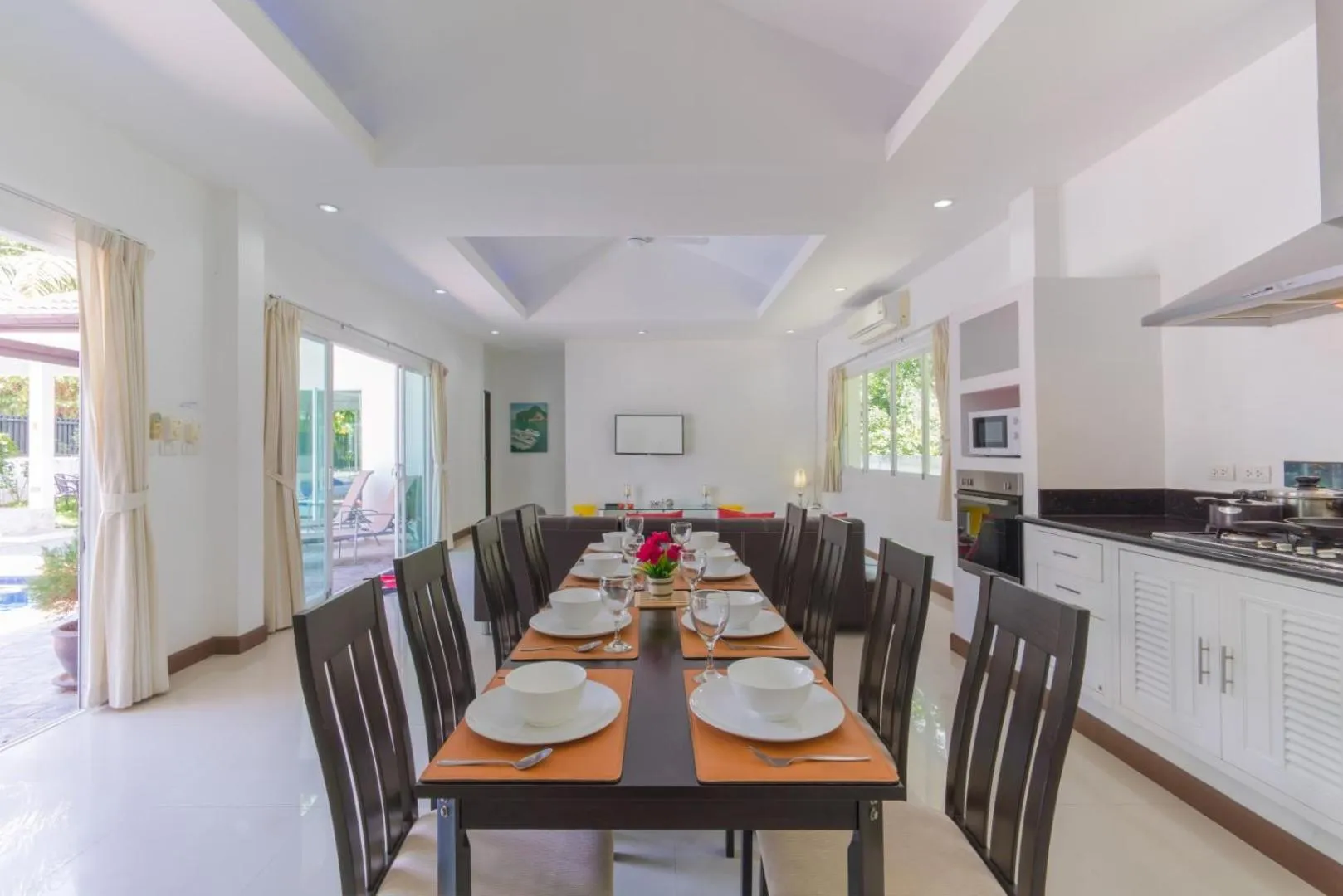 Kitchen or kitchenette in Chalong - 4 Bedroom Private Pool Villa - Phuket
