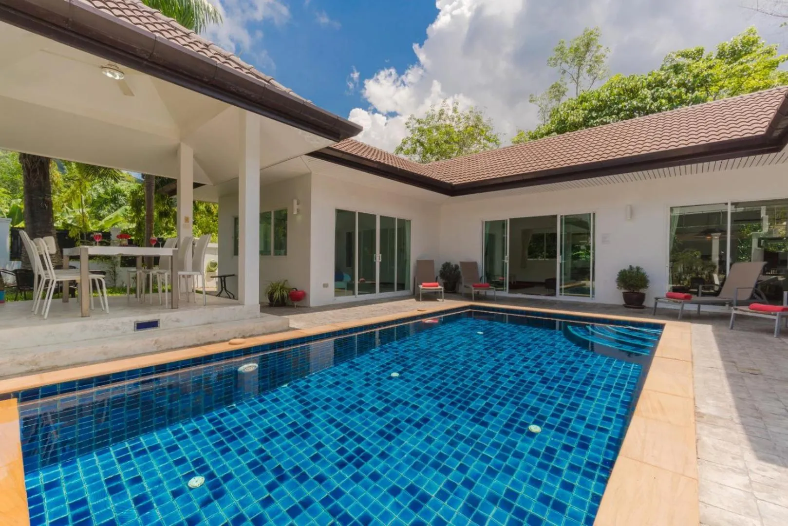 Patio in Chalong - 4 Bedroom Private Pool Villa - Phuket