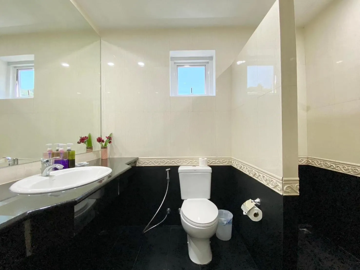 Toilet in Chalong - 4 Bedroom Private Pool Villa - Phuket