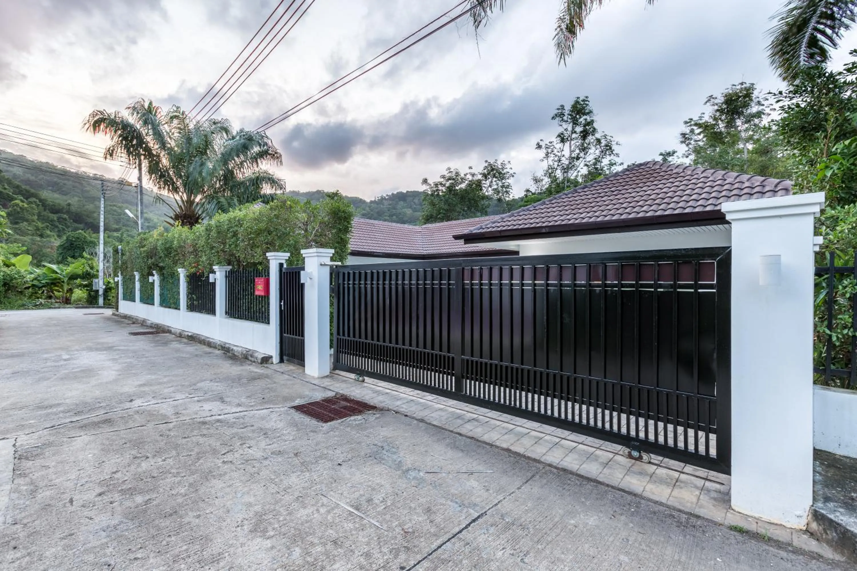 Facade/entrance in Chalong - 4 Bedroom Private Pool Villa - Phuket