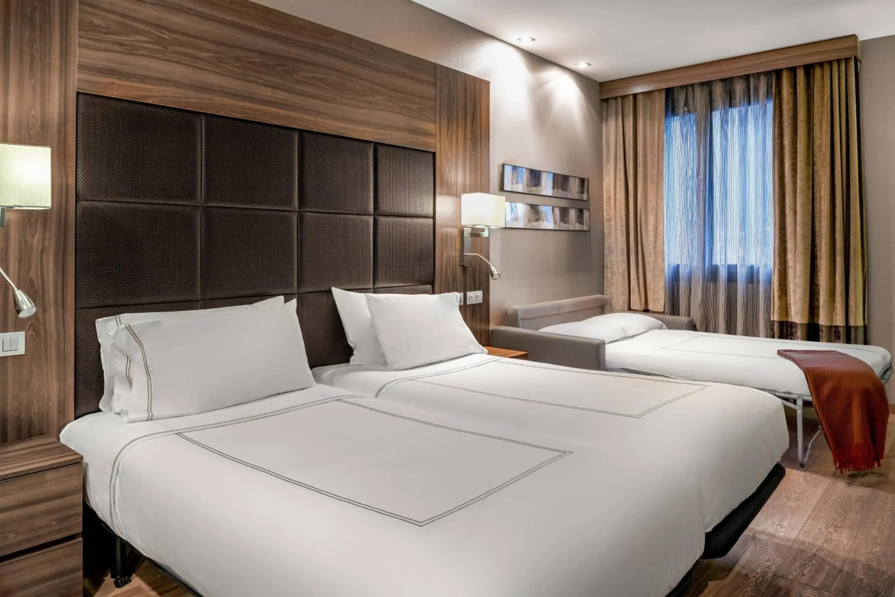 Deluxe Twin Room in Hotel AC Baqueira Ski Resort, Autograph Collection Deluxe Twin Room in Hotel AC Baqueira Ski Resort, Autograph Collection