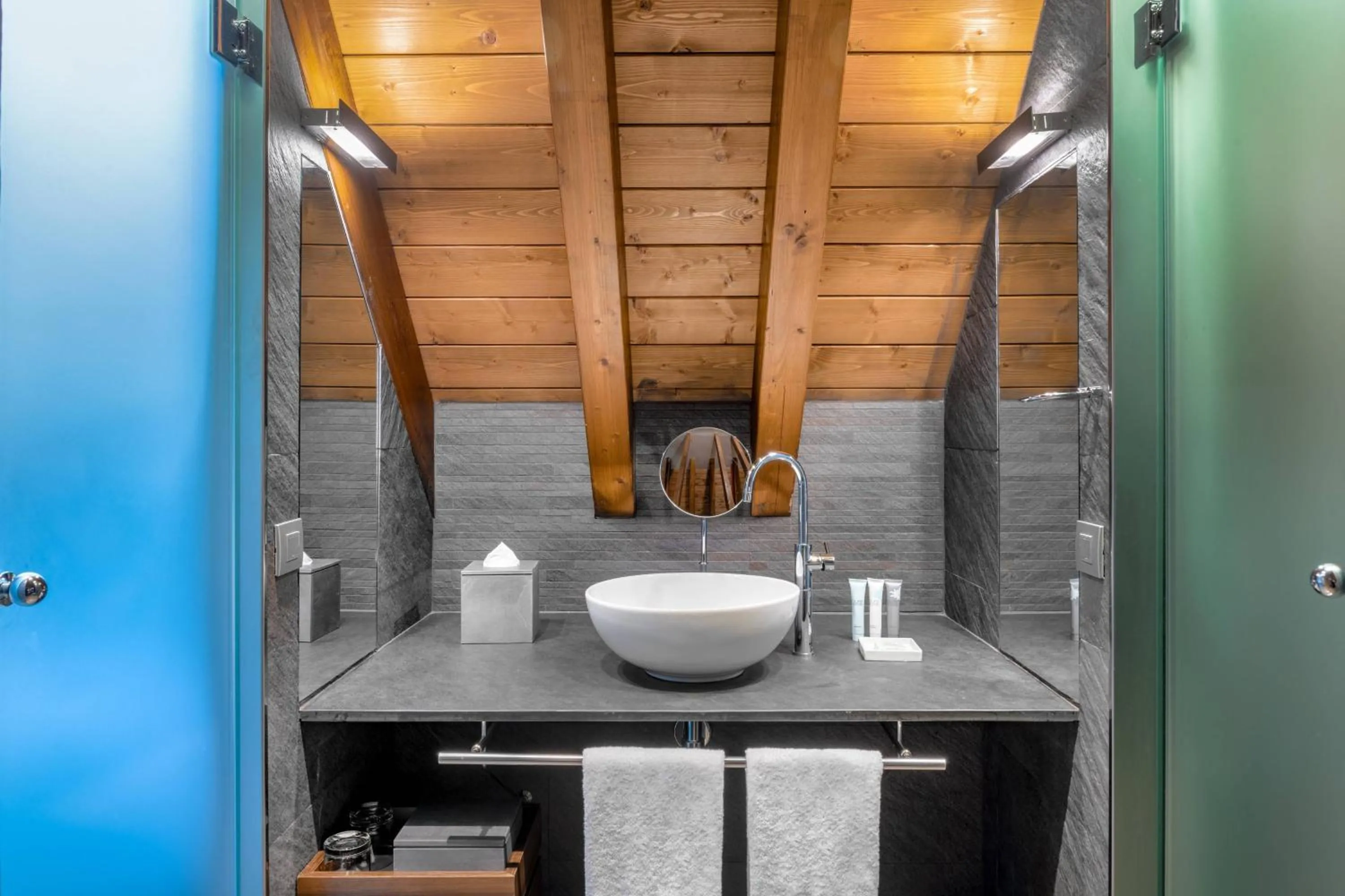 Bathroom in Hotel AC Baqueira Ski Resort, Autograph Collection