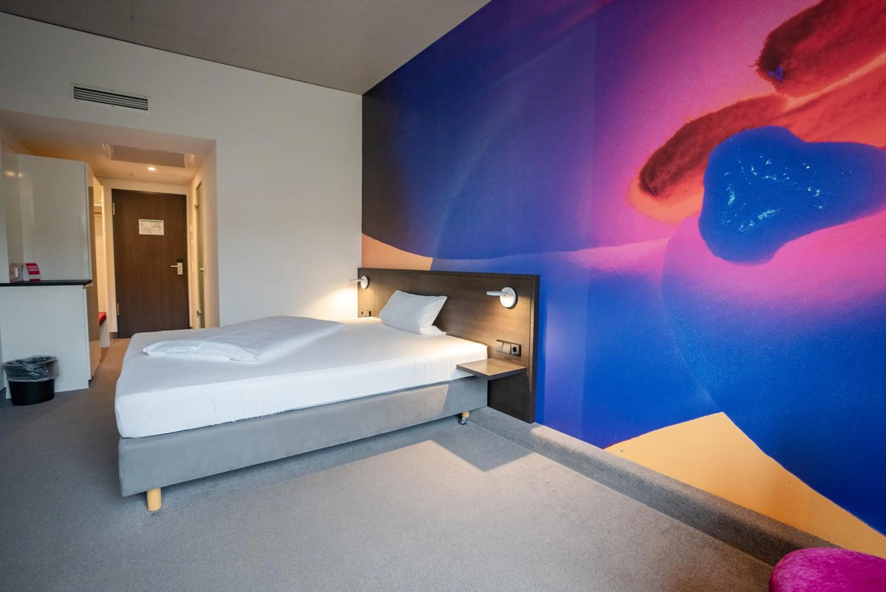 Bed in qubixx stadtmittehotel