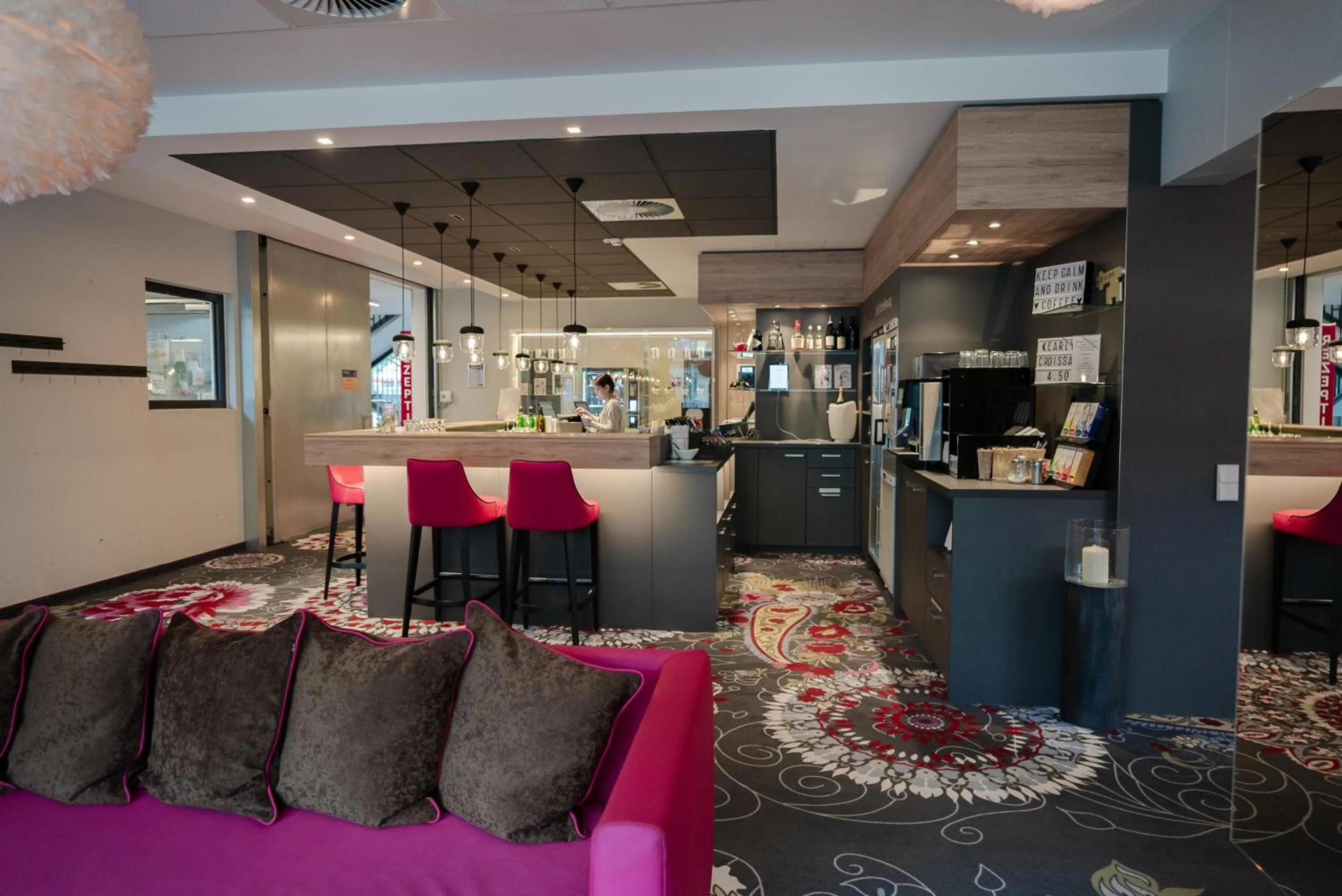 Lounge or bar in qubixx stadtmittehotel