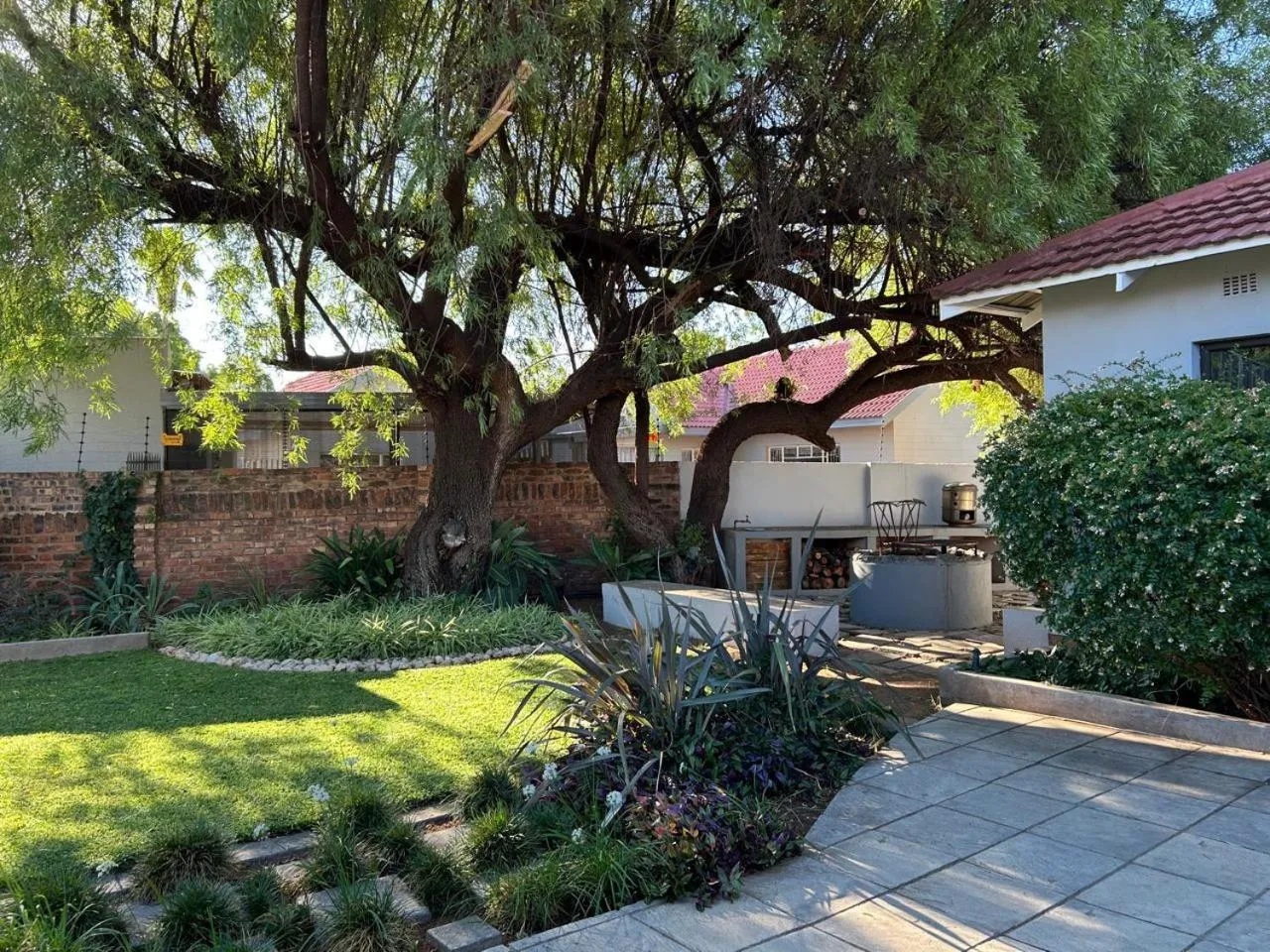 Property building in 28 La Rochelle