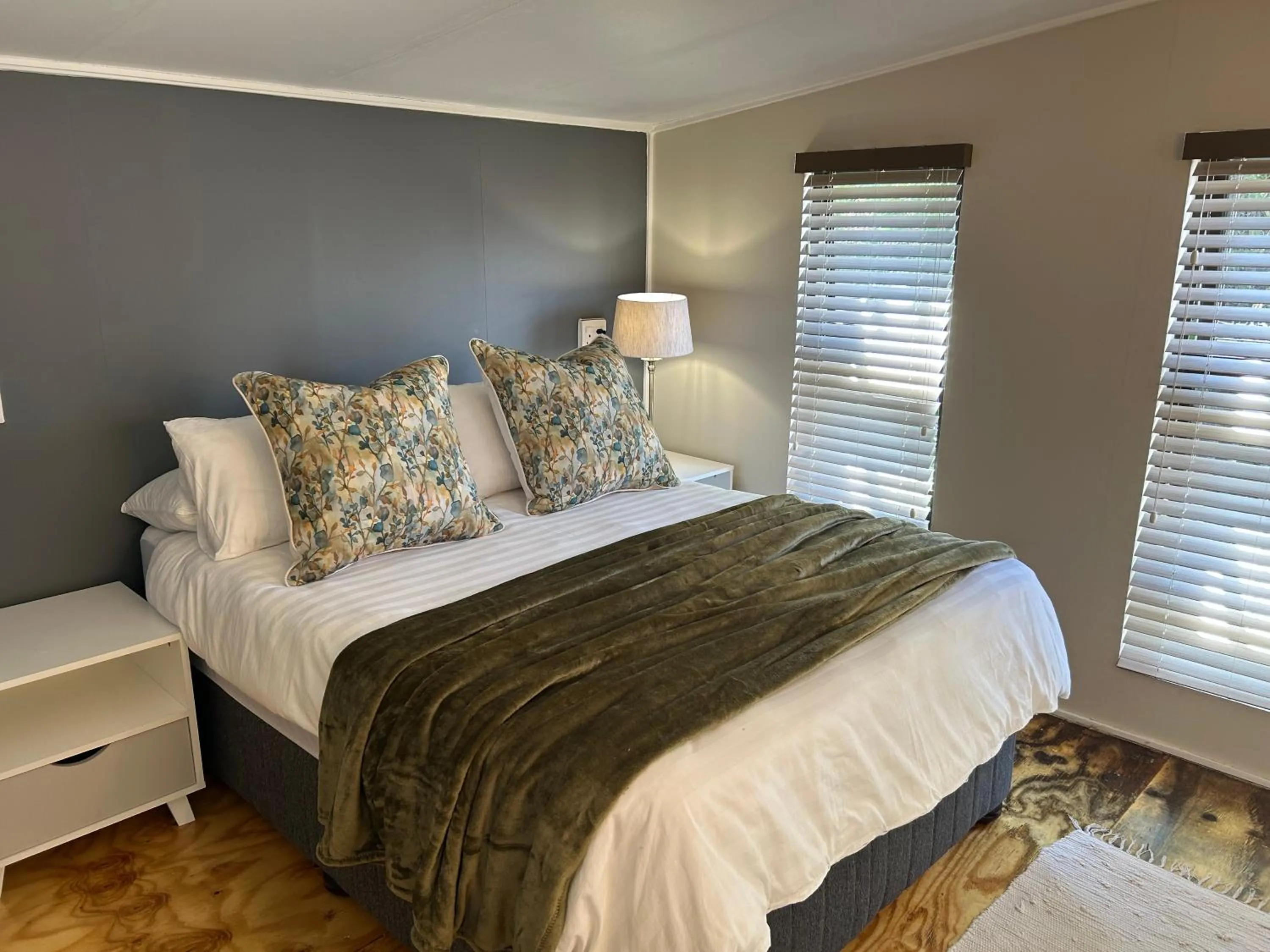 Bed in 28 La Rochelle