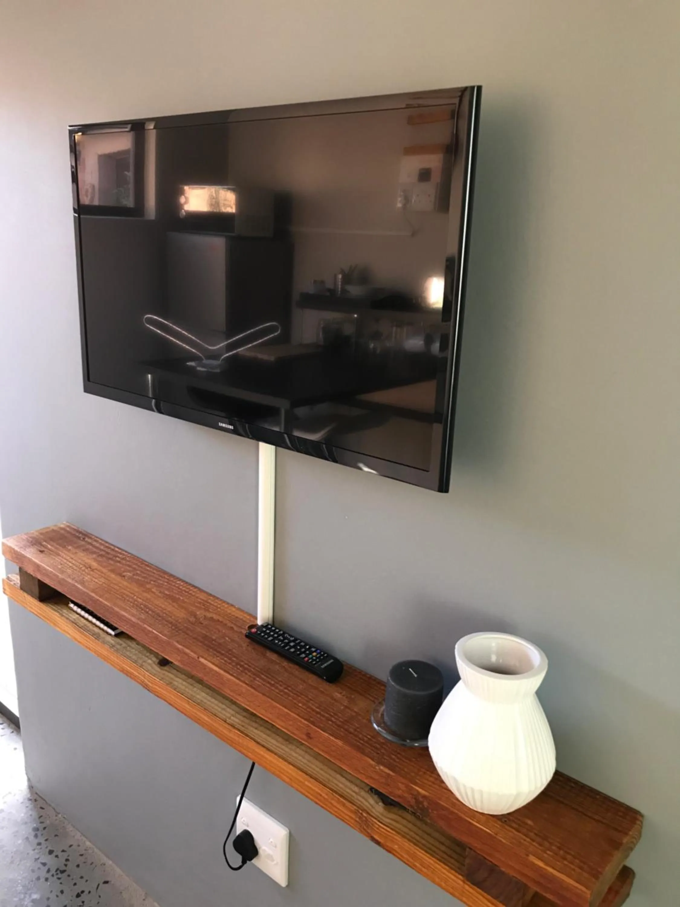 TV and multimedia in 28 La Rochelle