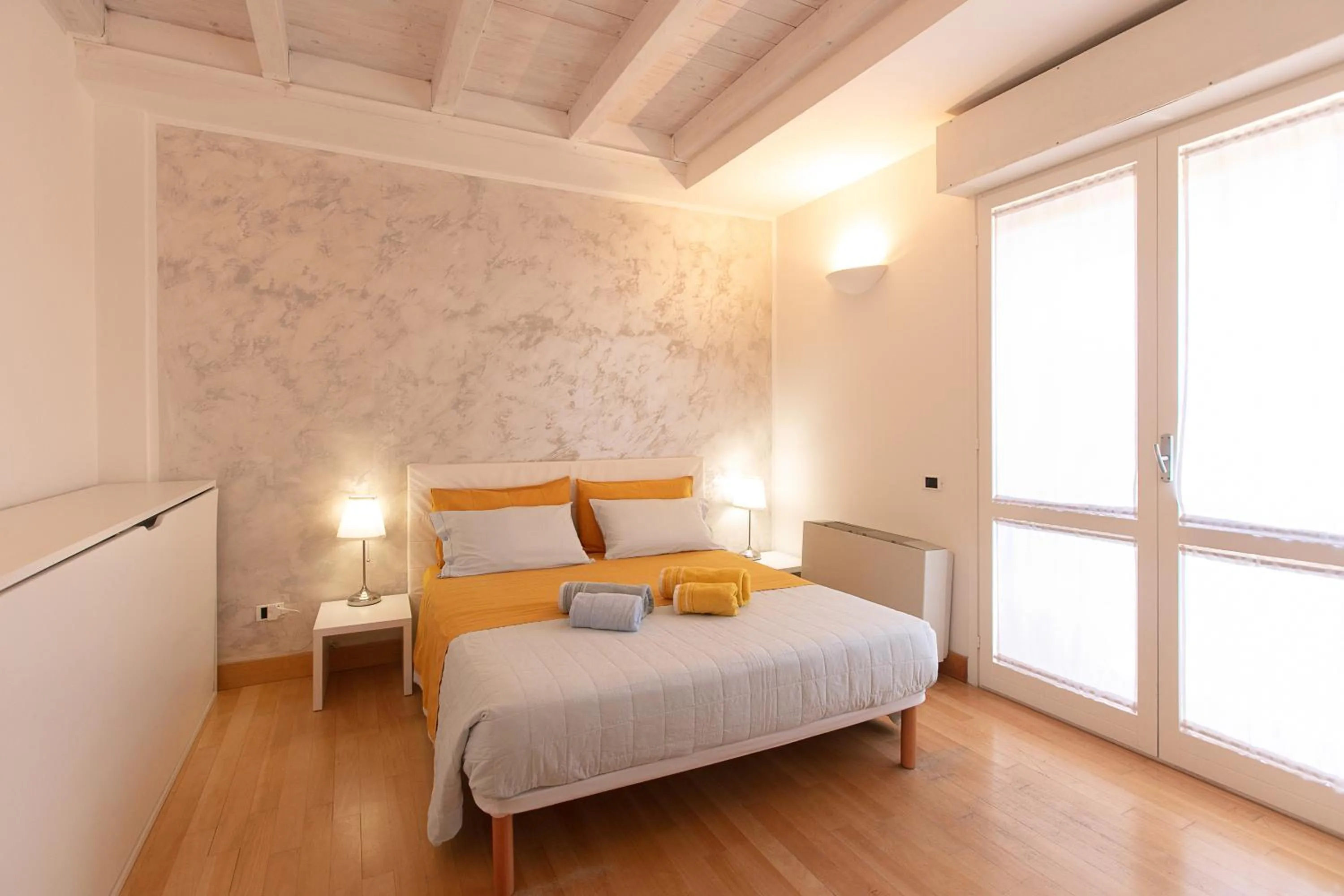 Bed in Giardini e Mare