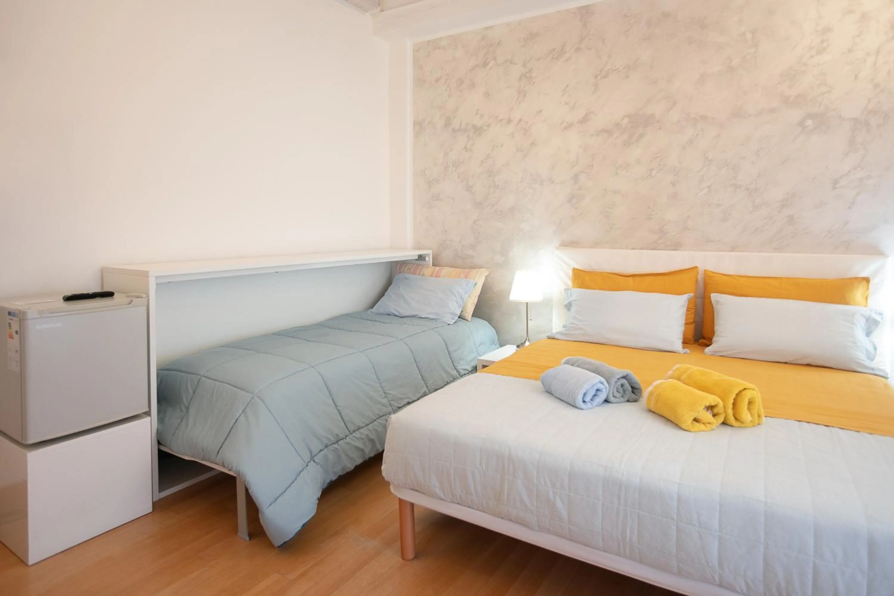 Bed in Giardini e Mare