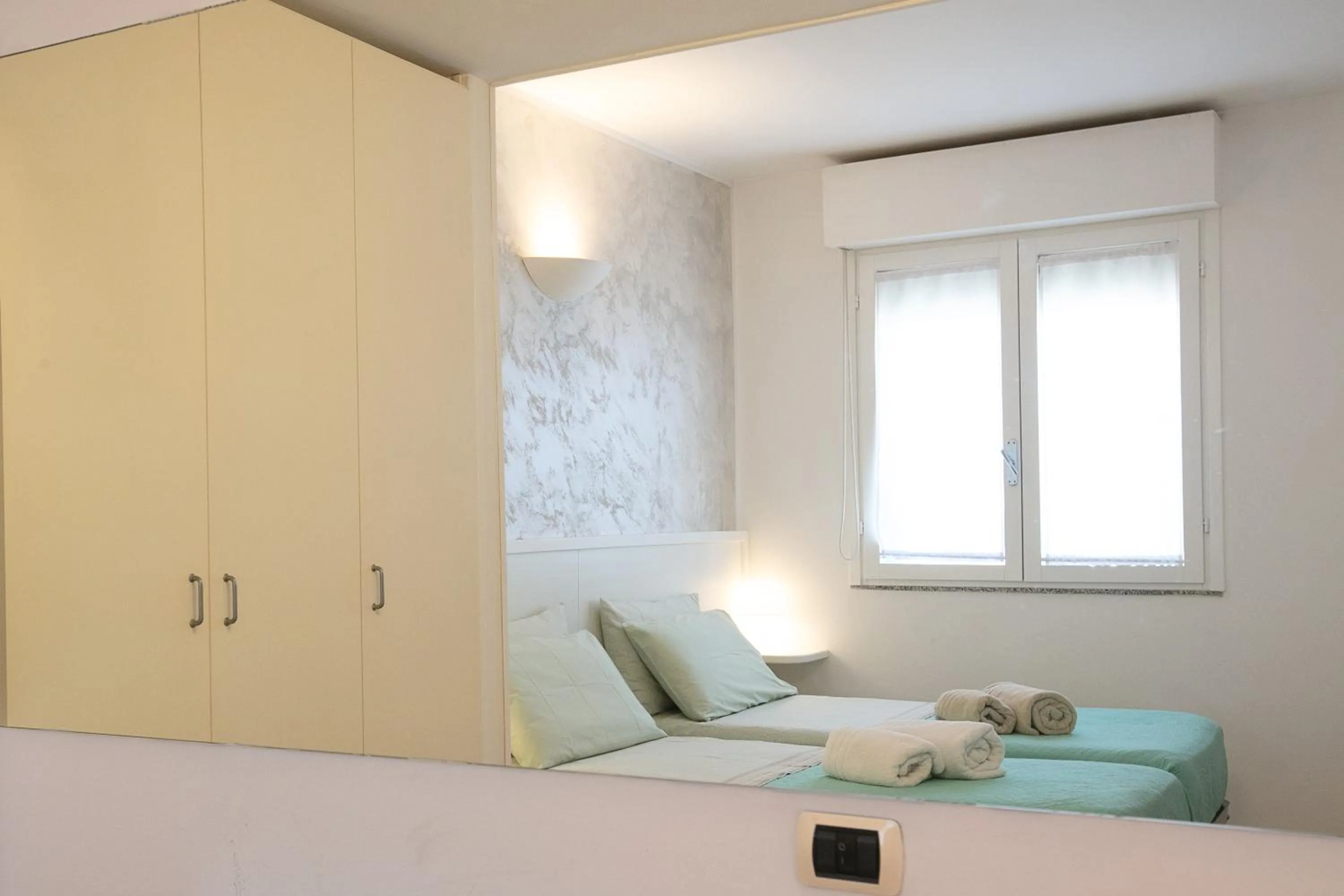 Photo of the whole room, Bed in Giardini e Mare