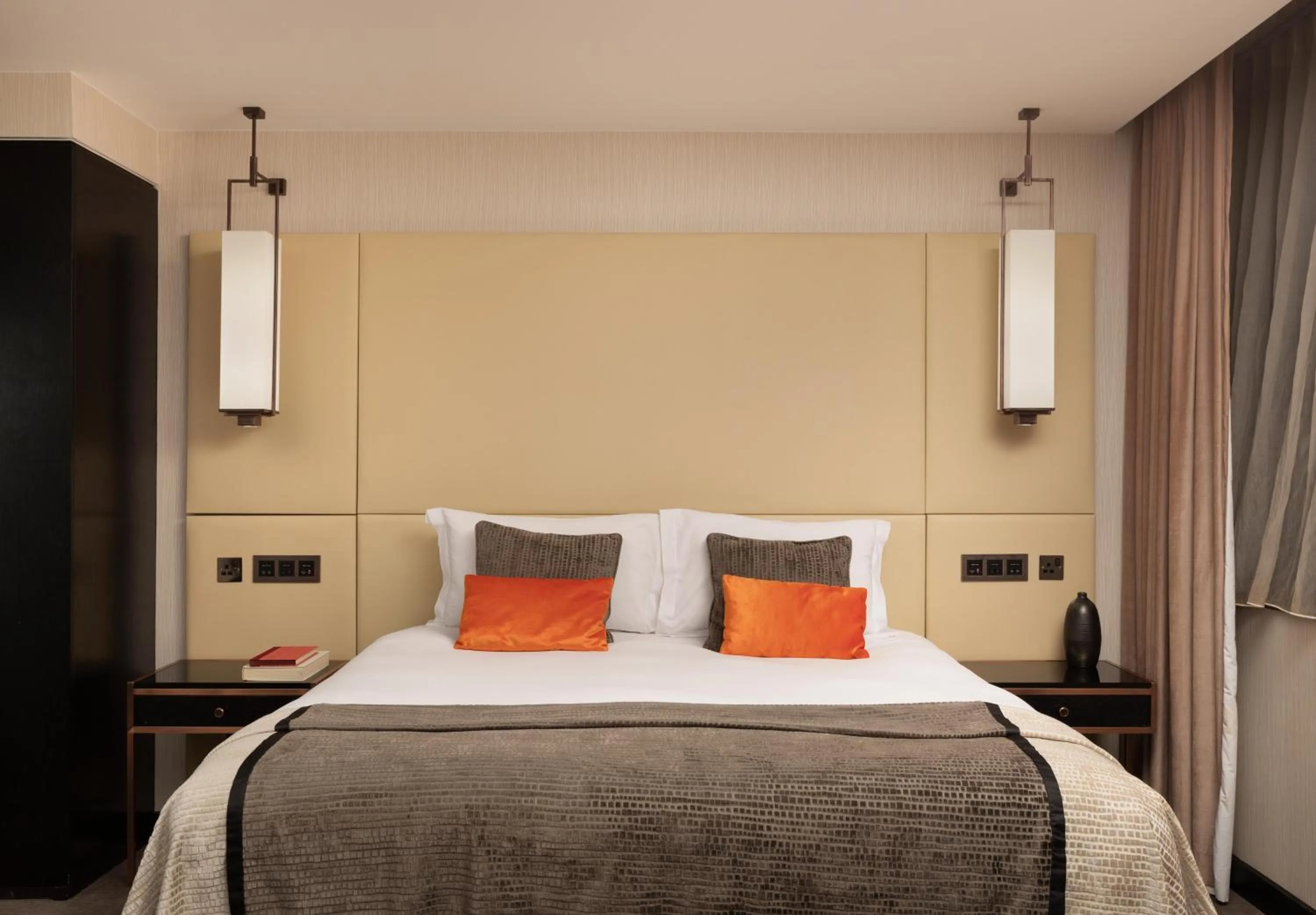Bed in Montcalm Royal London House, London City