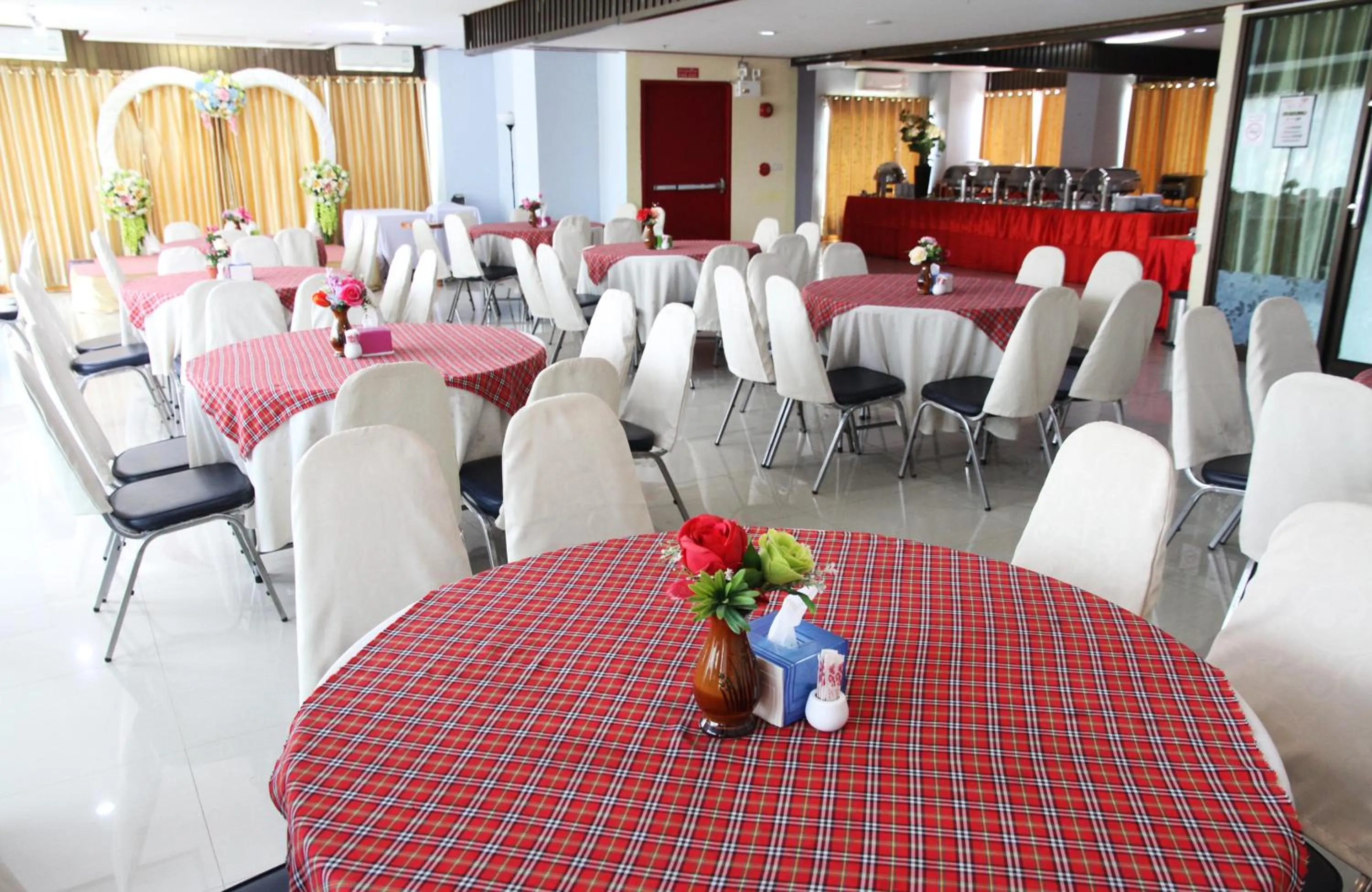 Restaurant/places to eat in Toh Buk Seng Ayutthaya Hotel