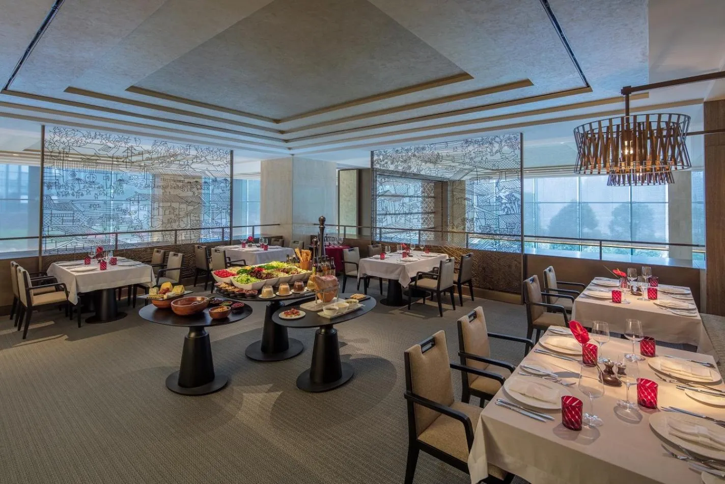 Restaurant/places to eat in Regent Chongqing - Complimentary 1st round mini bar daily