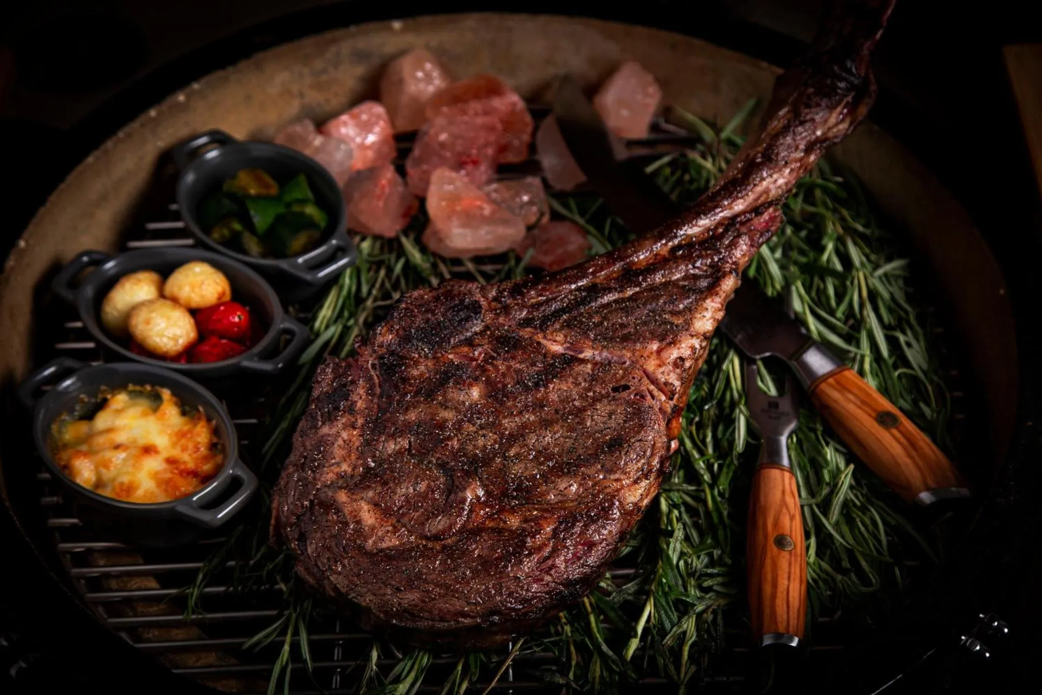 Restaurant/places to eat in Regent Chongqing - Complimentary 1st round mini bar daily