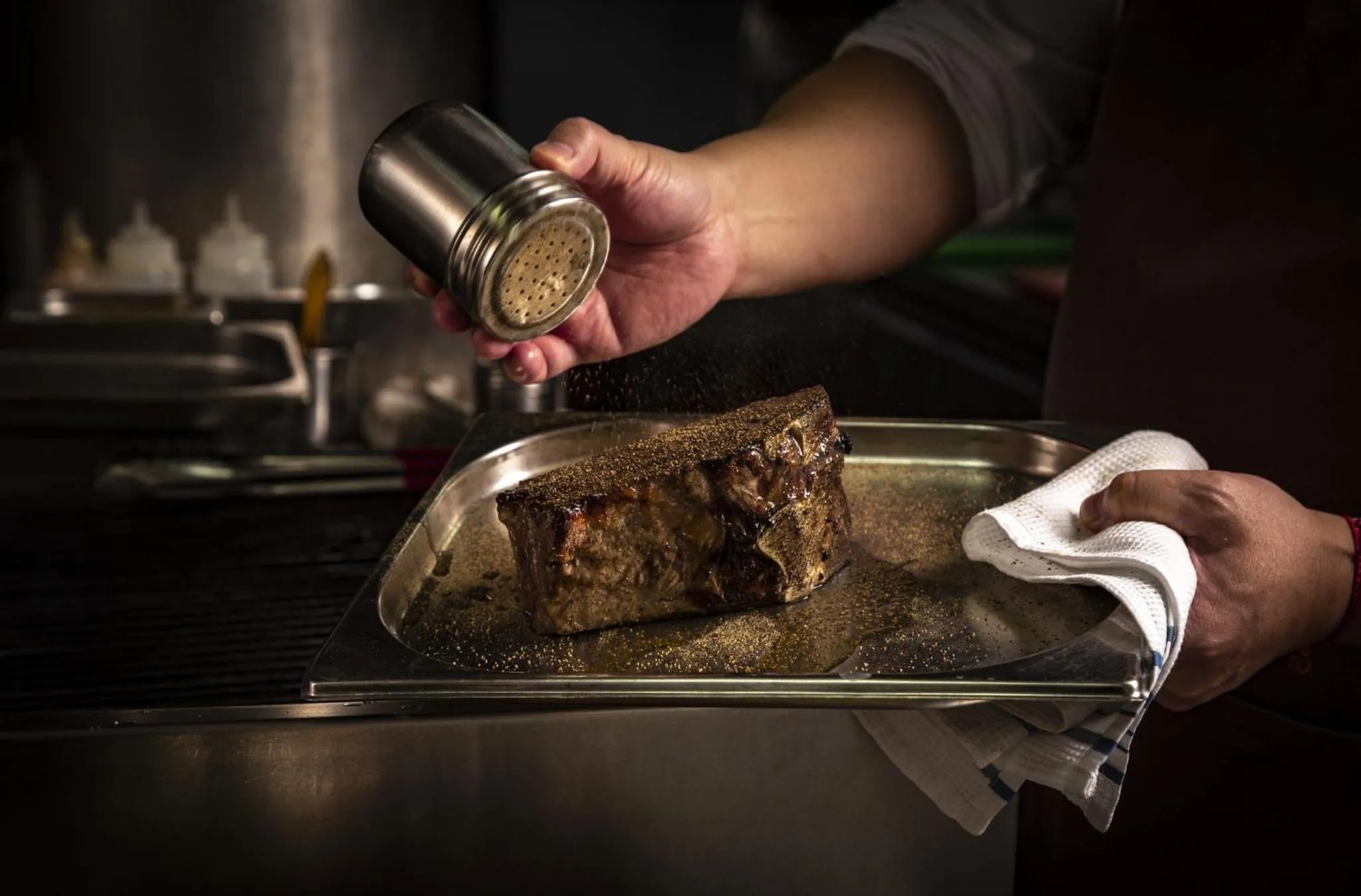 Restaurant/places to eat in Regent Chongqing - Complimentary 1st round mini bar daily