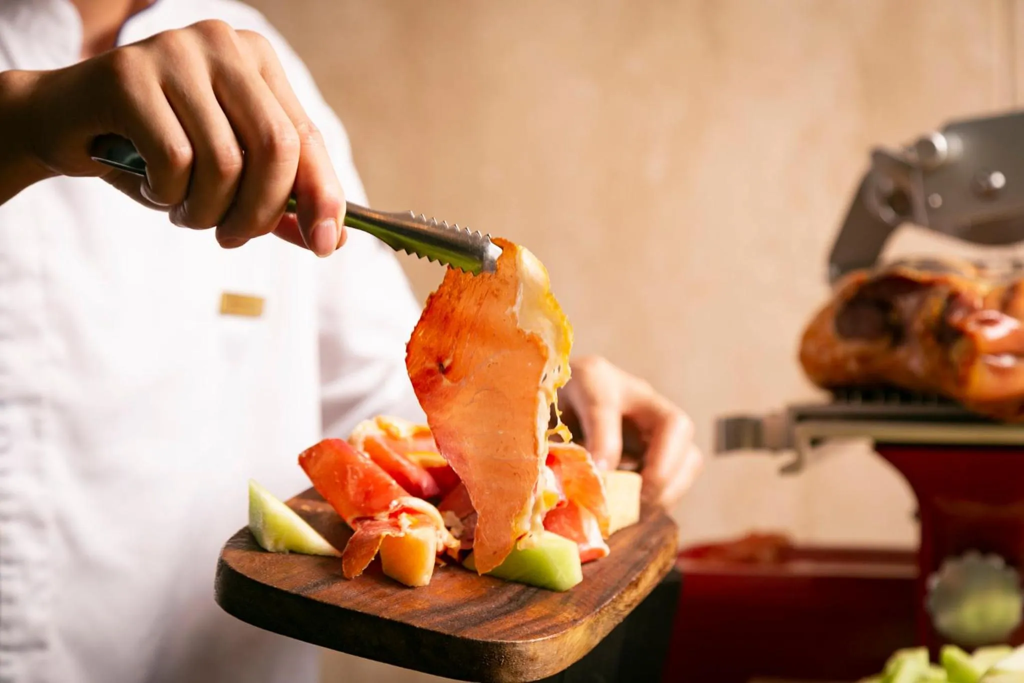 Restaurant/places to eat in Regent Chongqing - Complimentary 1st round mini bar daily