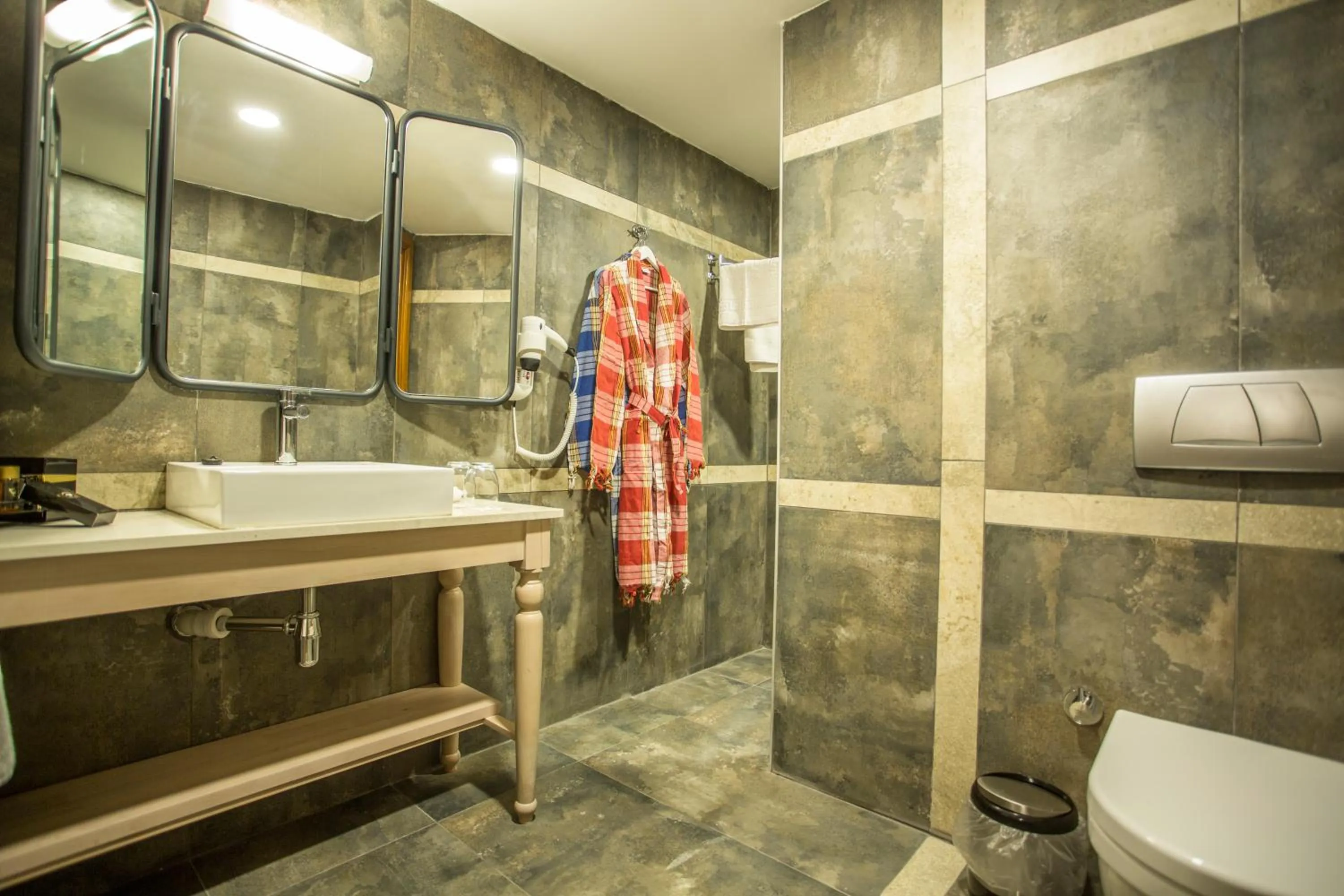 Bathroom in Char Me Hotel